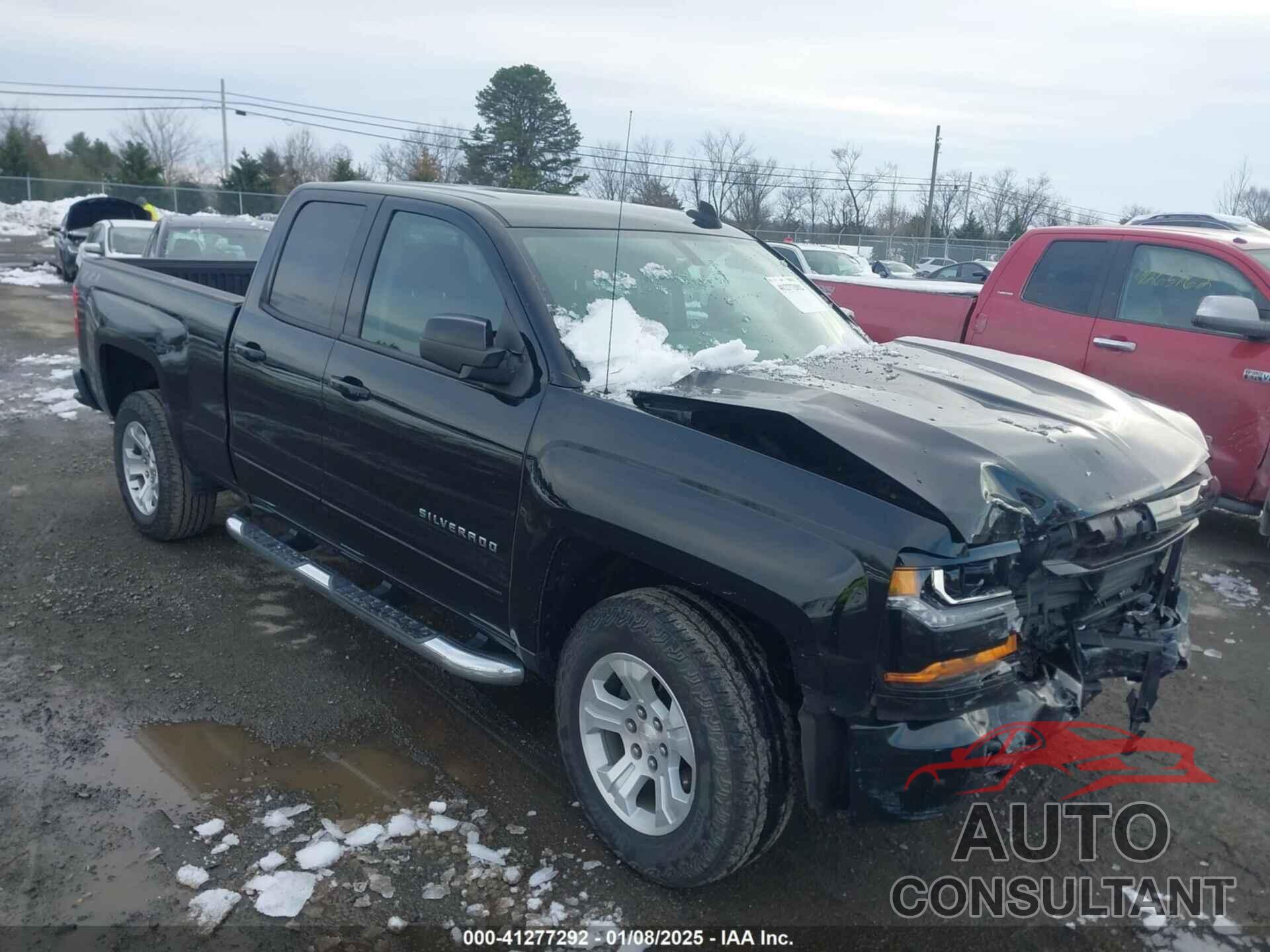 CHEVROLET SILVERADO 1500 2018 - 1GCVKREC1JZ349561