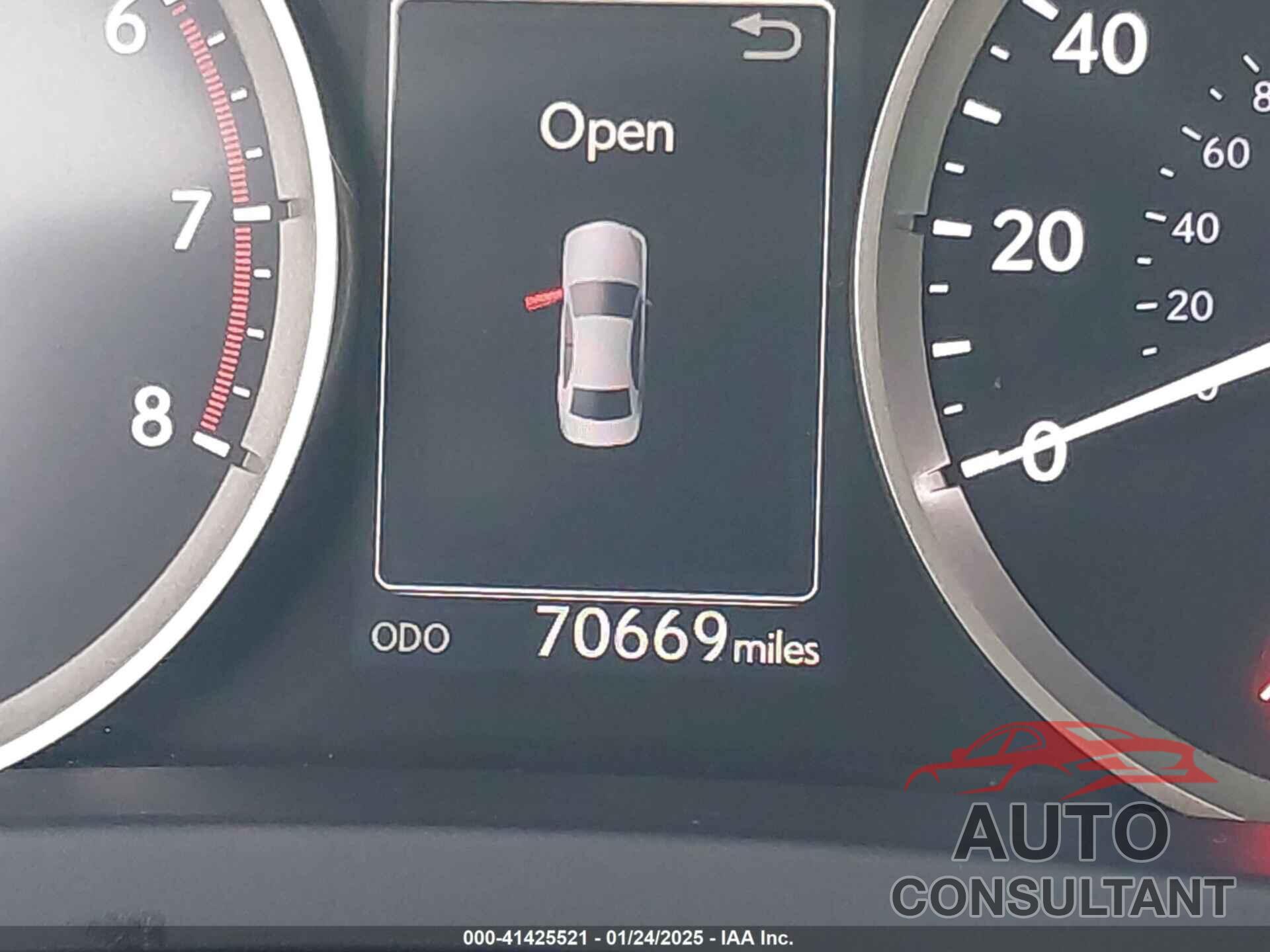 LEXUS IS 200T 2016 - JTHBA1D20G5028688