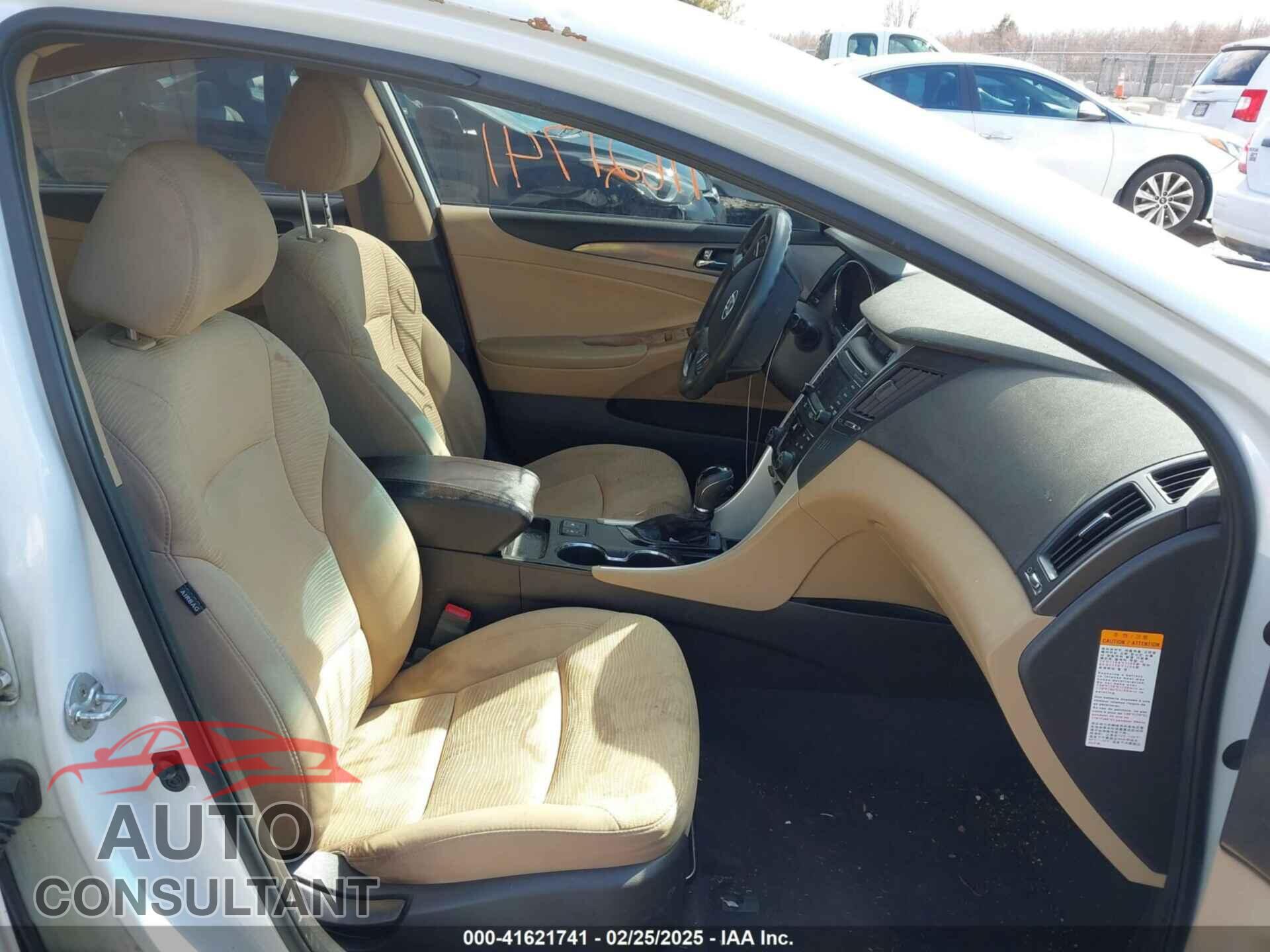 HYUNDAI SONATA HYBRID 2014 - KMHEC4A4XEA113473