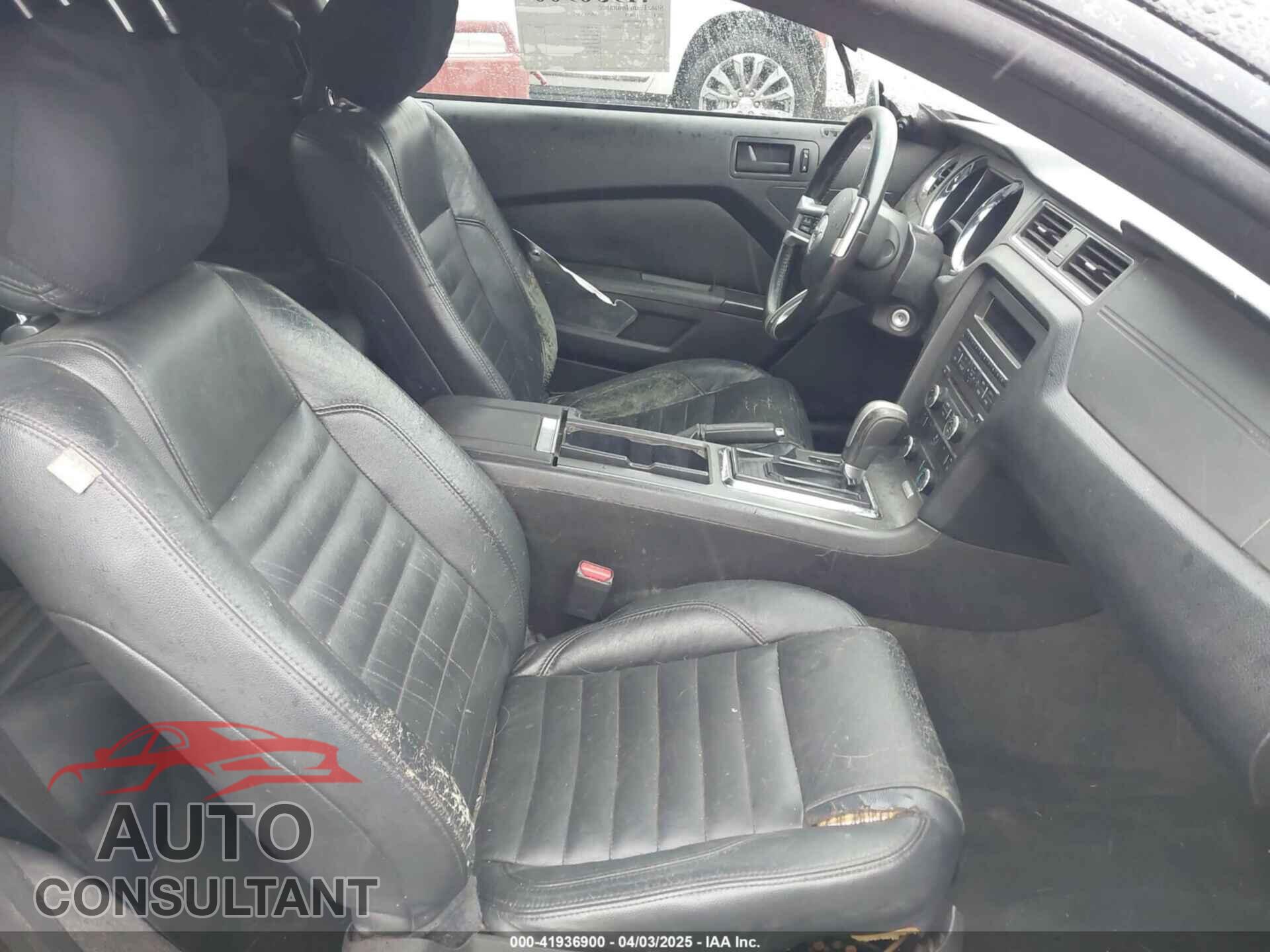 FORD MUSTANG 2014 - 1ZVBP8AM4E5259182