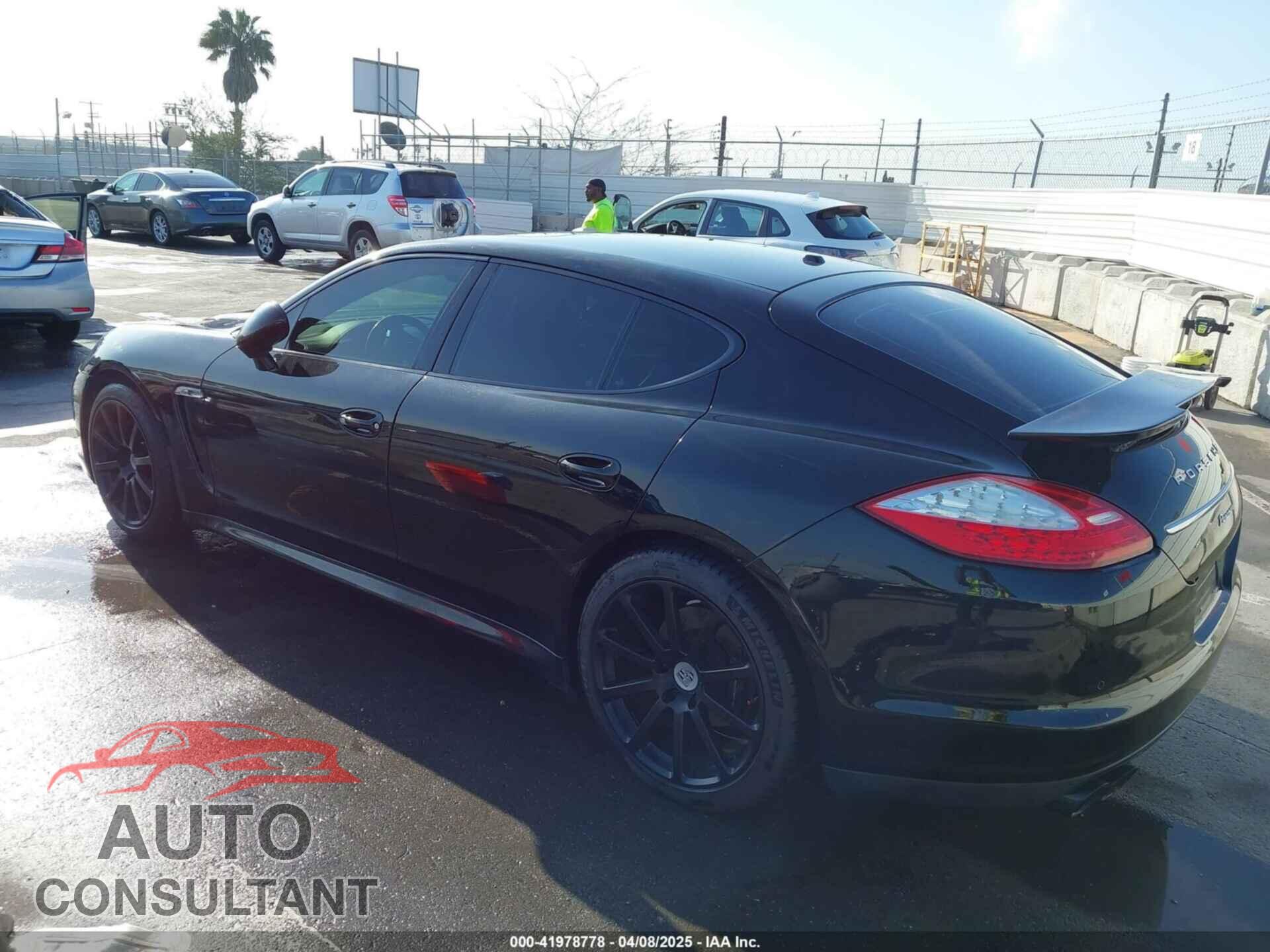 PORSCHE PANAMERA 2012 - WP0AA2A76CL071800