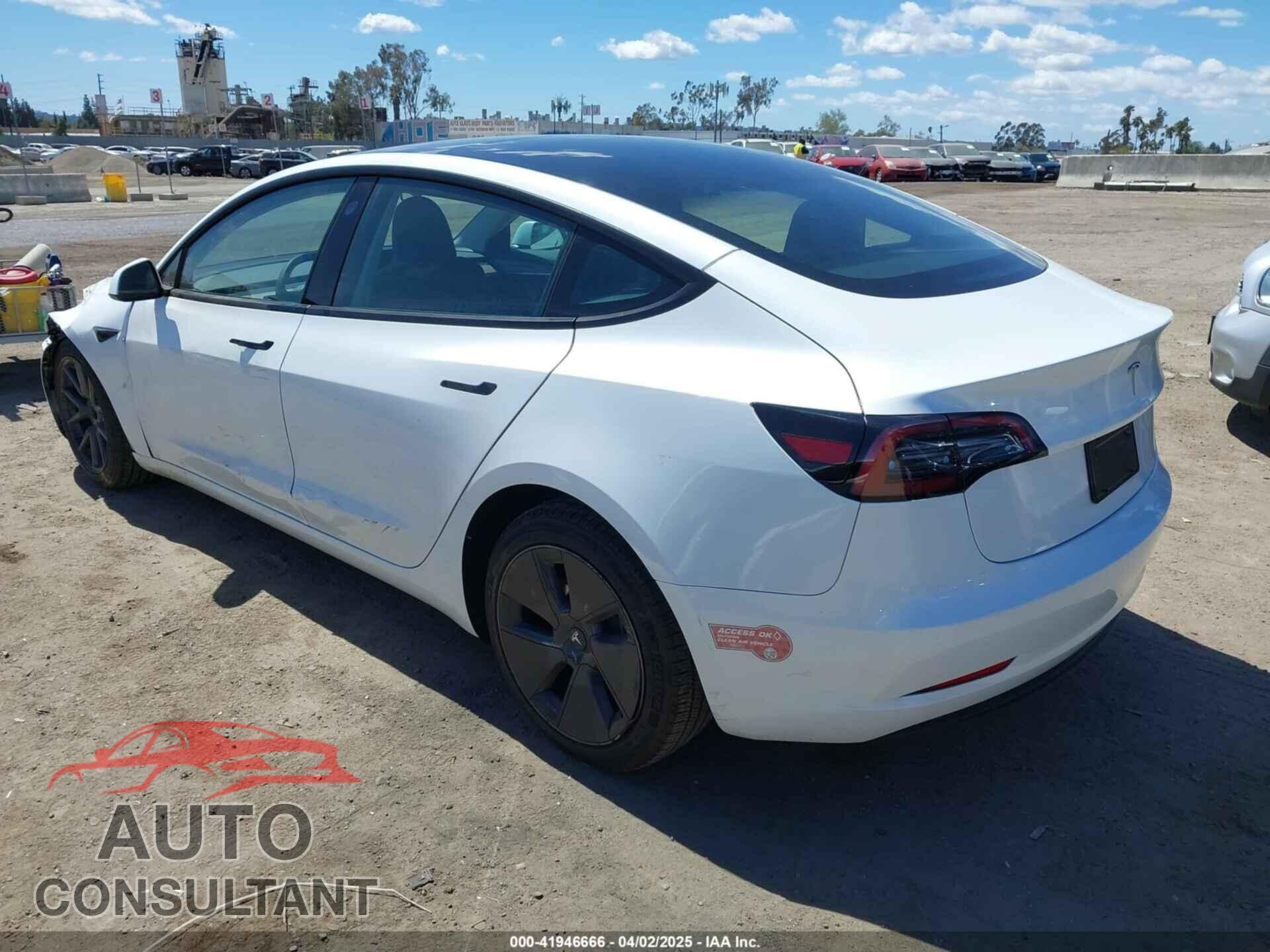 TESLA MODEL 3 2023 - 5YJ3E1EA1PF670853