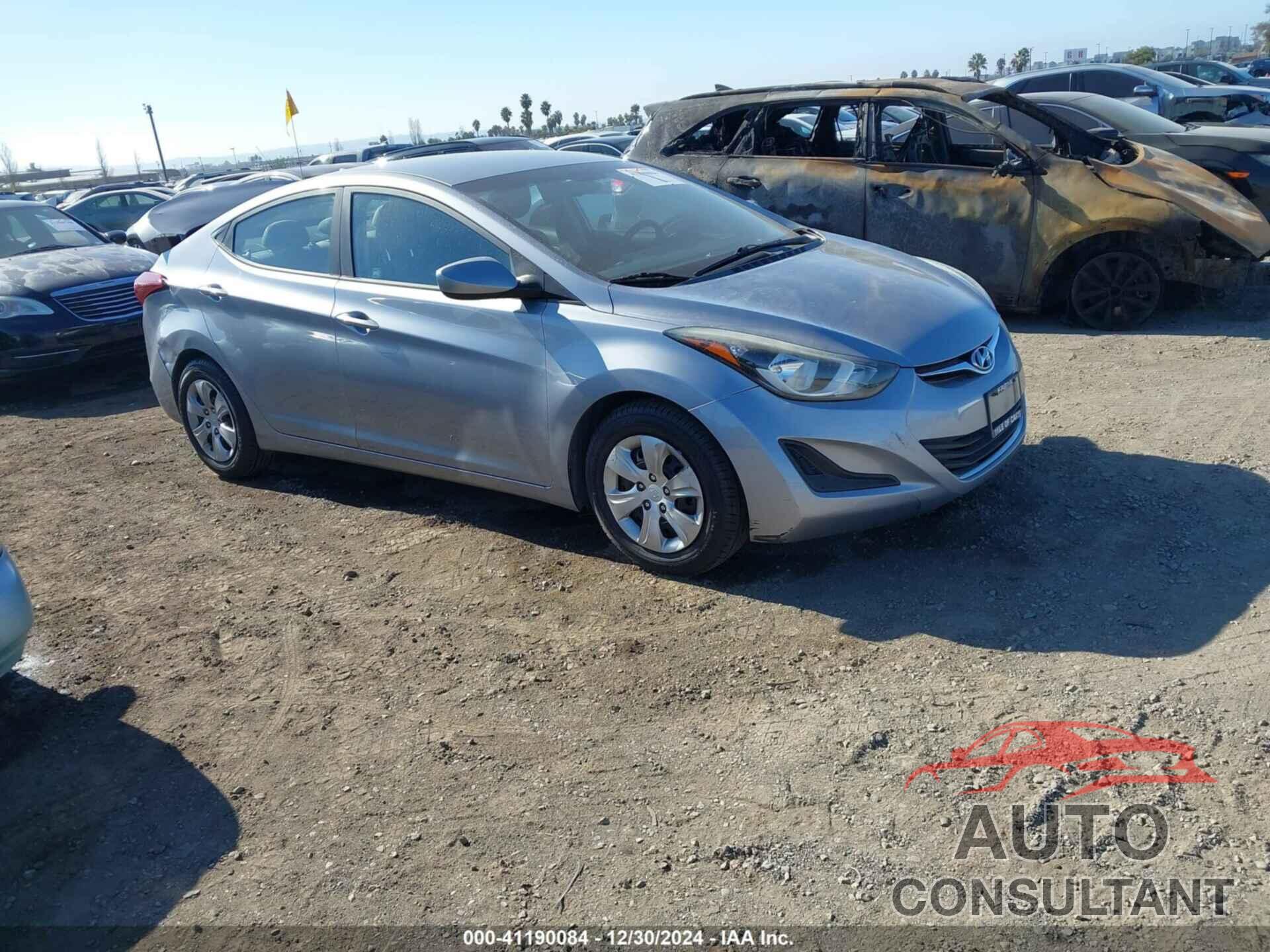 HYUNDAI ELANTRA 2016 - 5NPDH4AE4GH764958