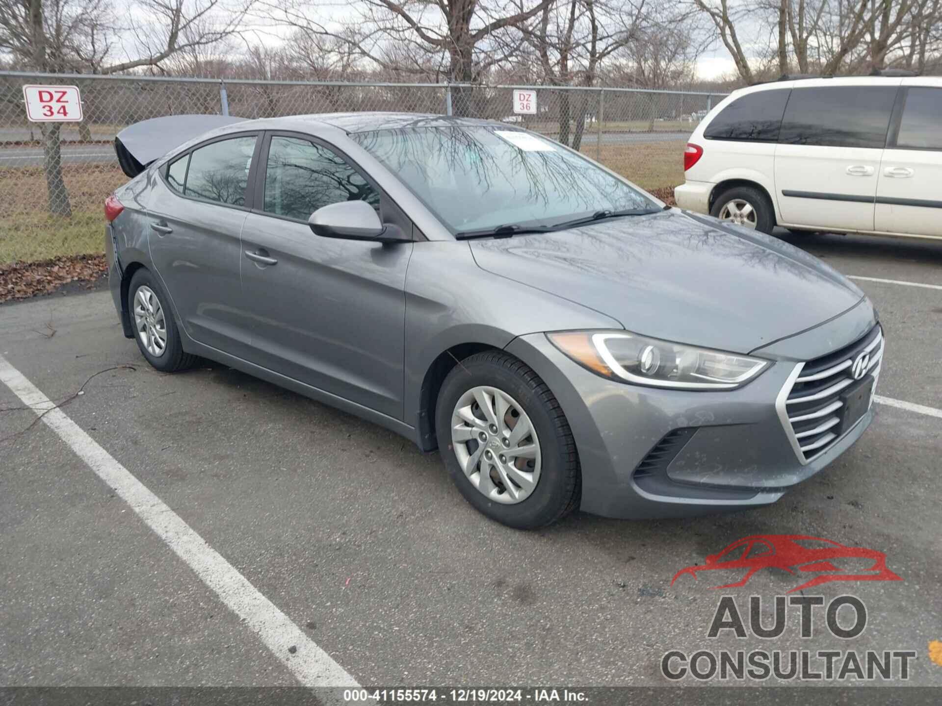 HYUNDAI ELANTRA 2018 - KMHD74LFXJU447249