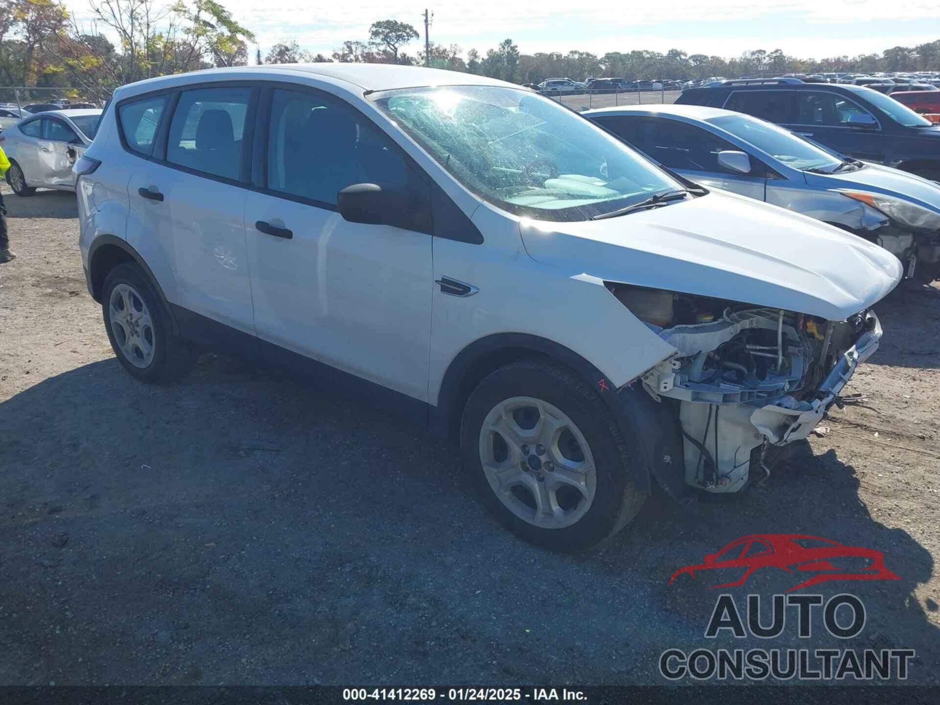 FORD ESCAPE 2017 - 1FMCU0F77HUE30291