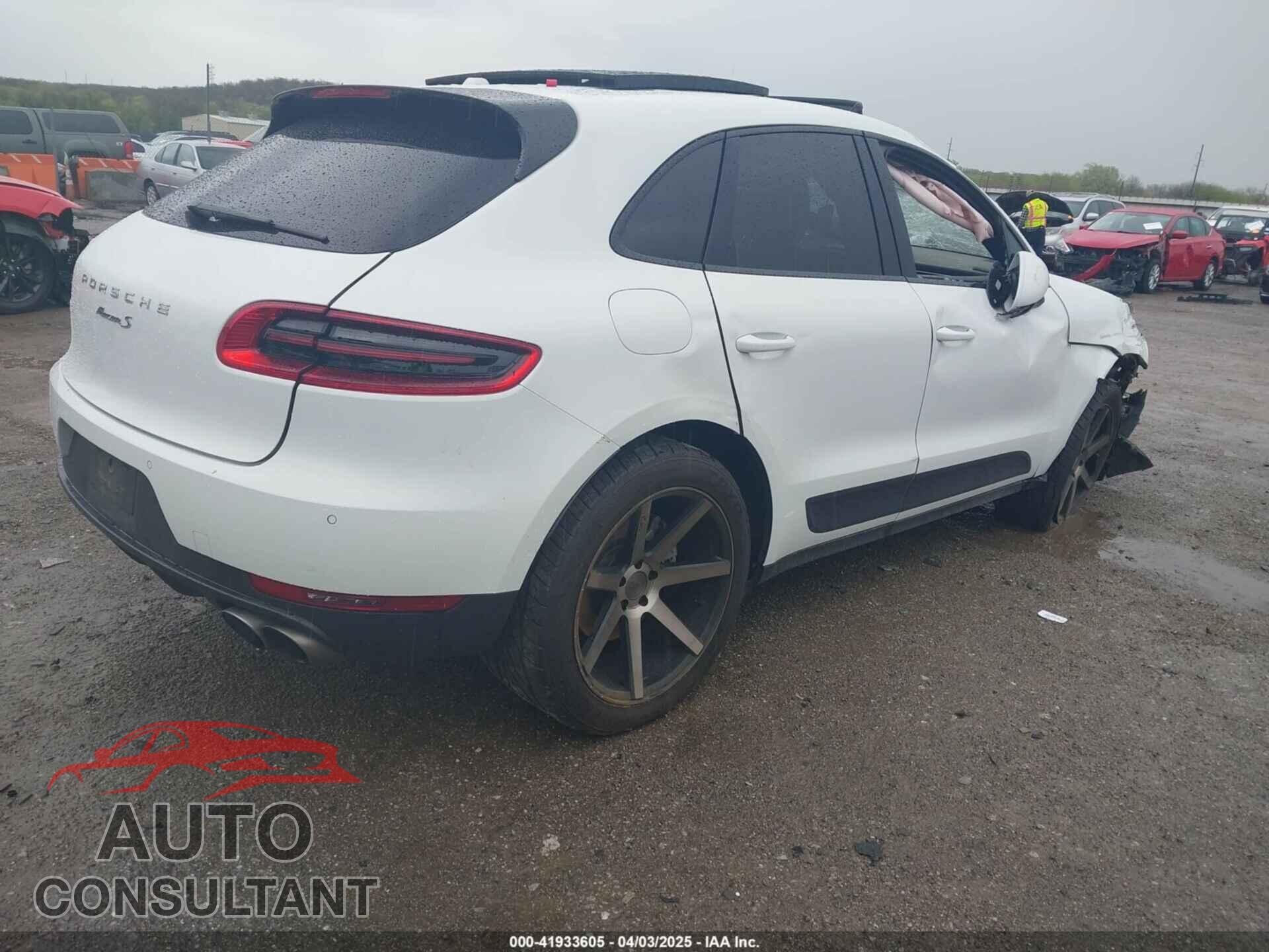 PORSCHE MACAN 2015 - WP1AB2A50FLB41757