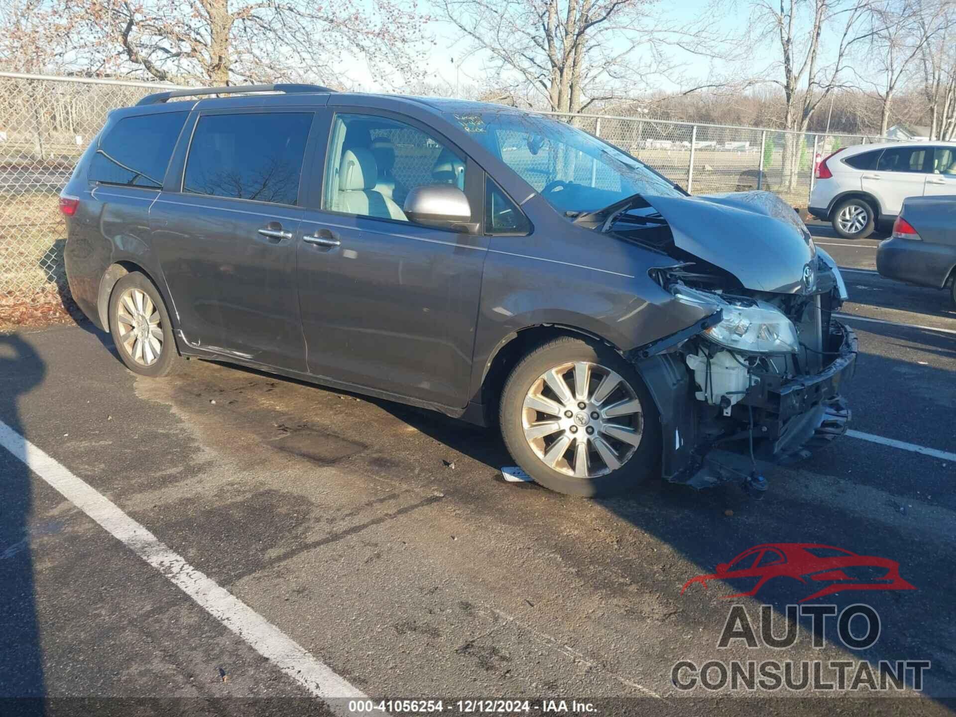 TOYOTA SIENNA 2015 - 5TDDK3DC0FS120985