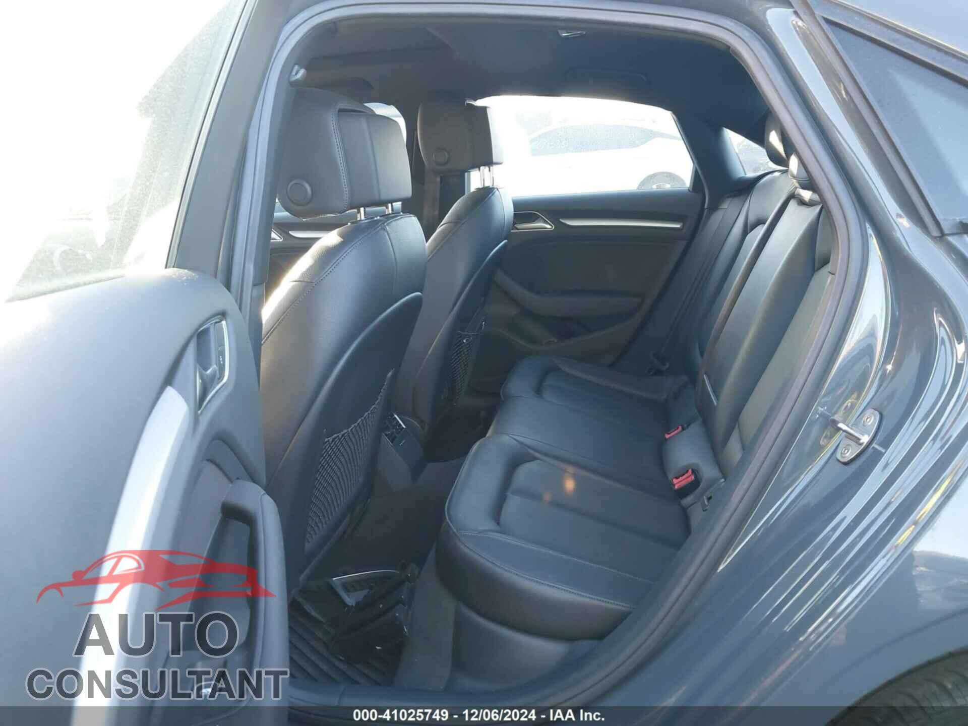 AUDI A3 2018 - WAUAUGFF2J1077829
