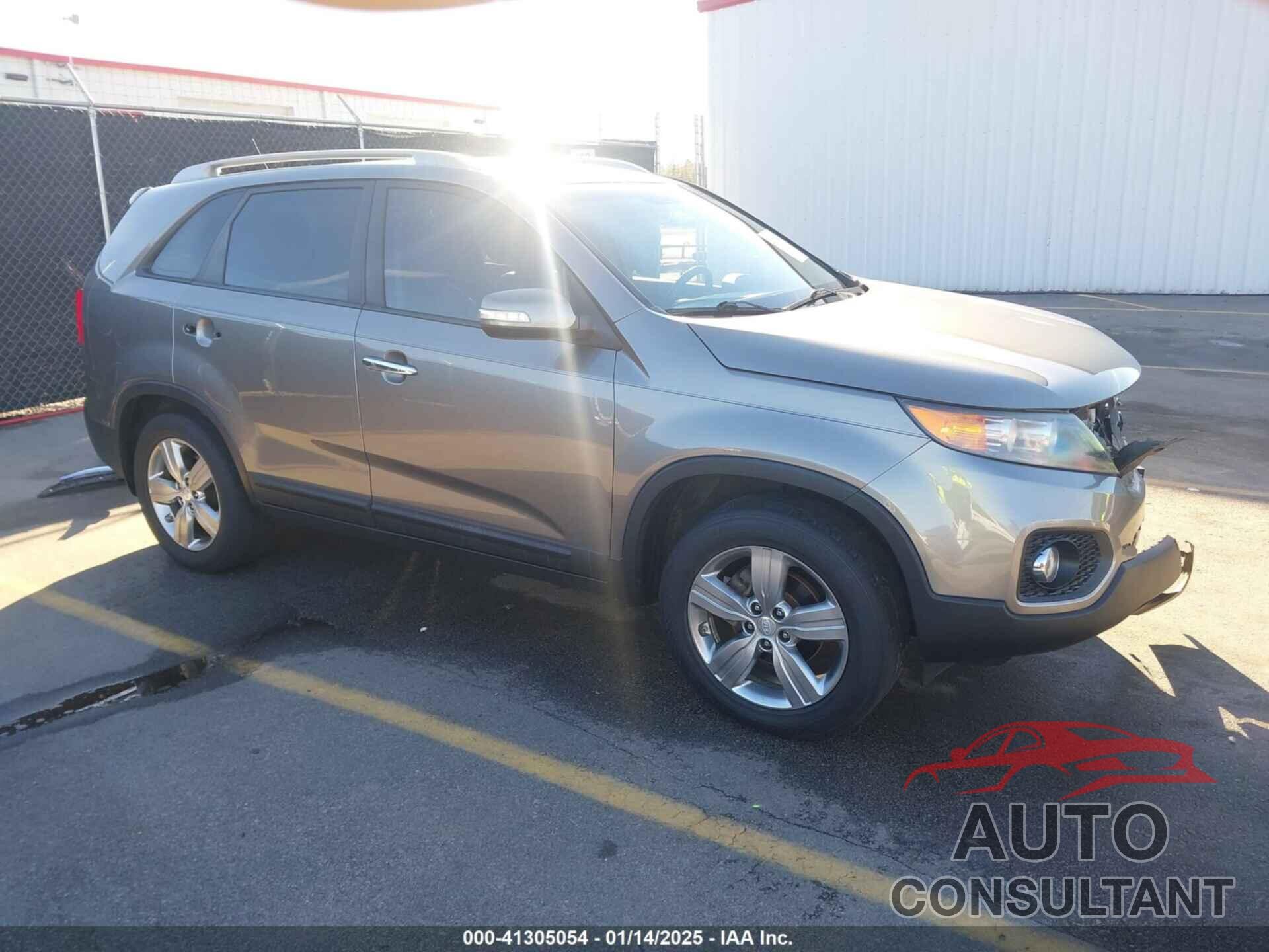 KIA SORENTO 2013 - 5XYKU3A65DG410665