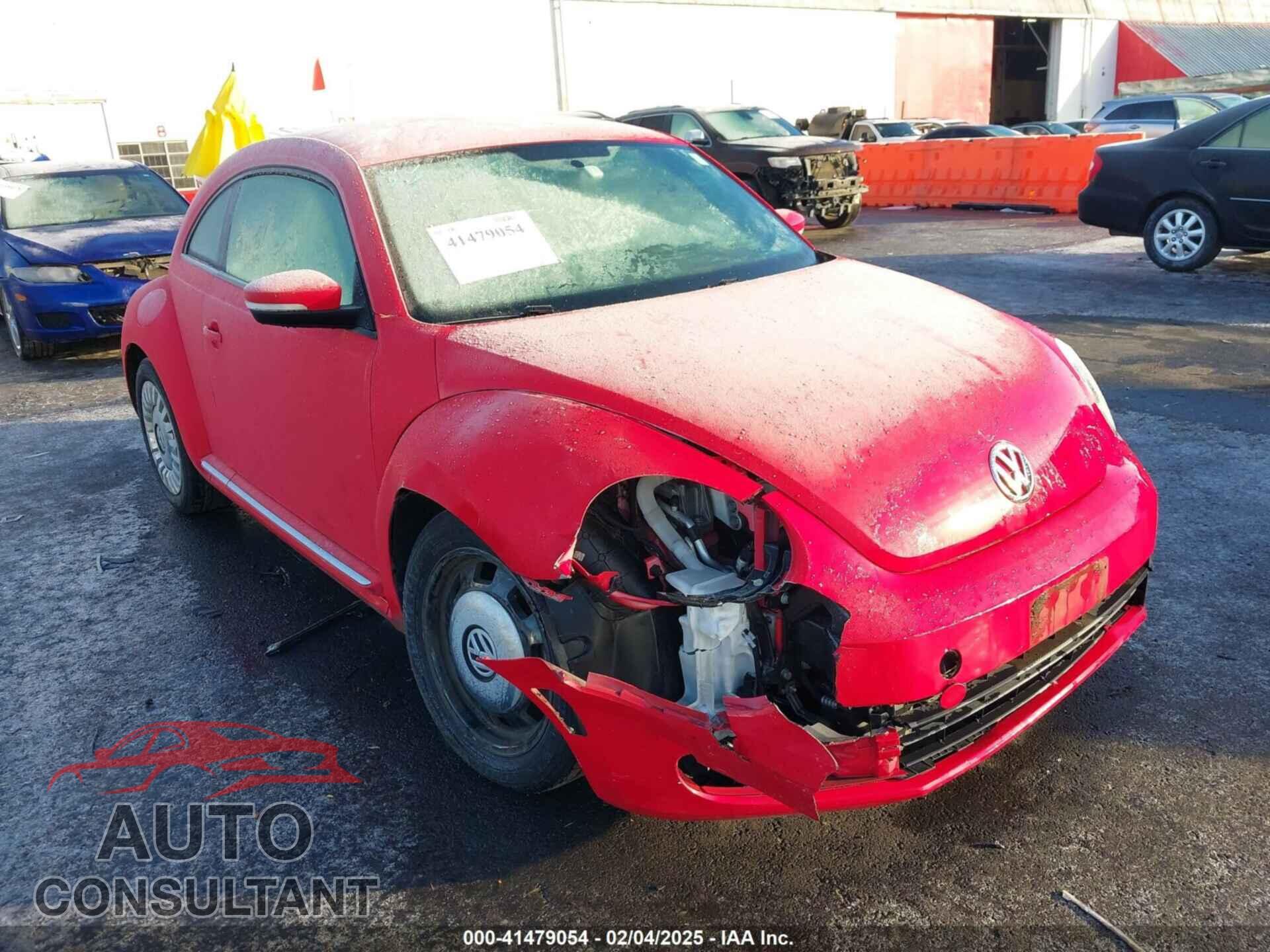 VOLKSWAGEN BEETLE 2014 - 3VWJP7AT8EM629573