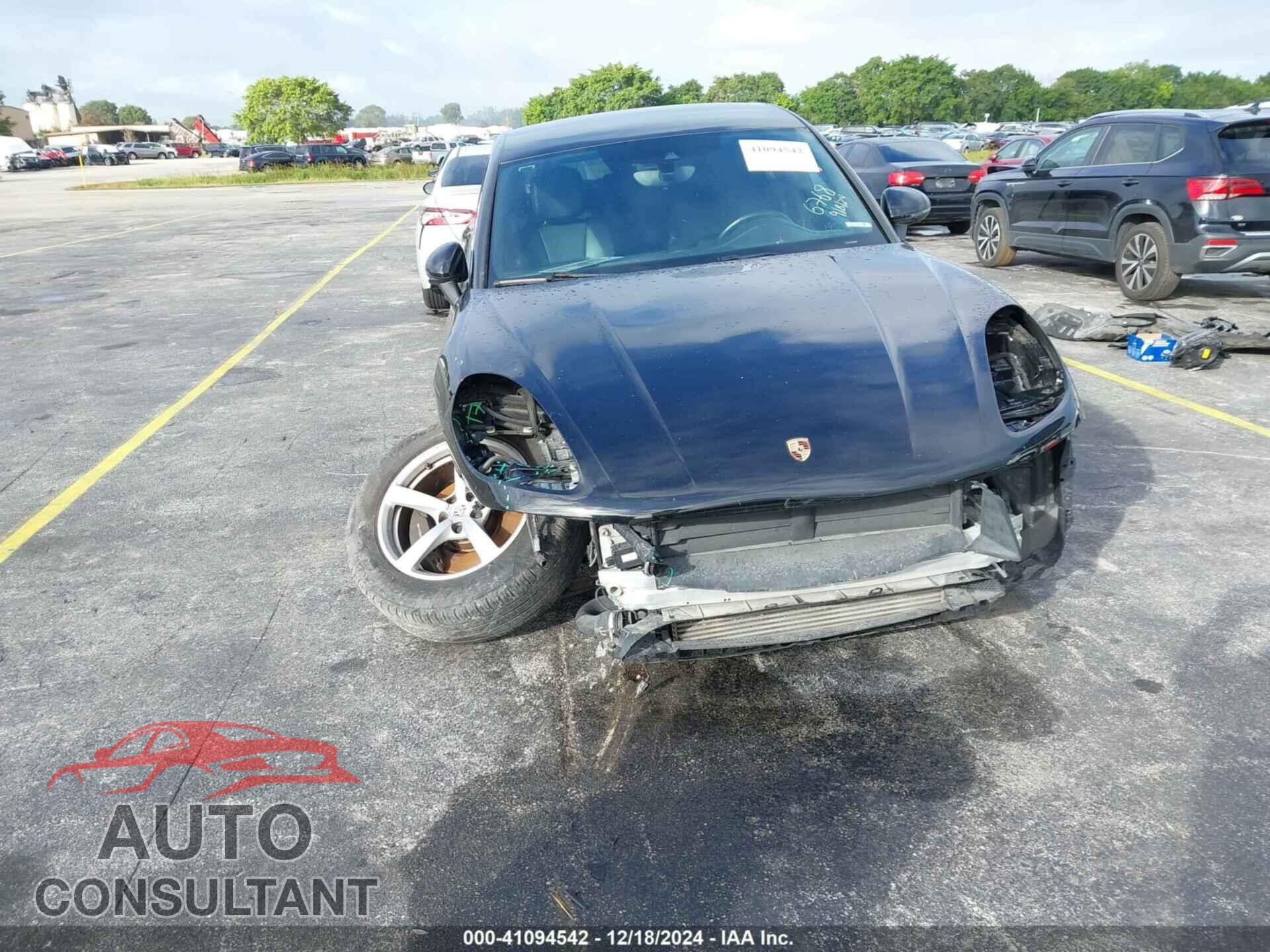 PORSCHE MACAN 2018 - WP1AA2A51JLB06768