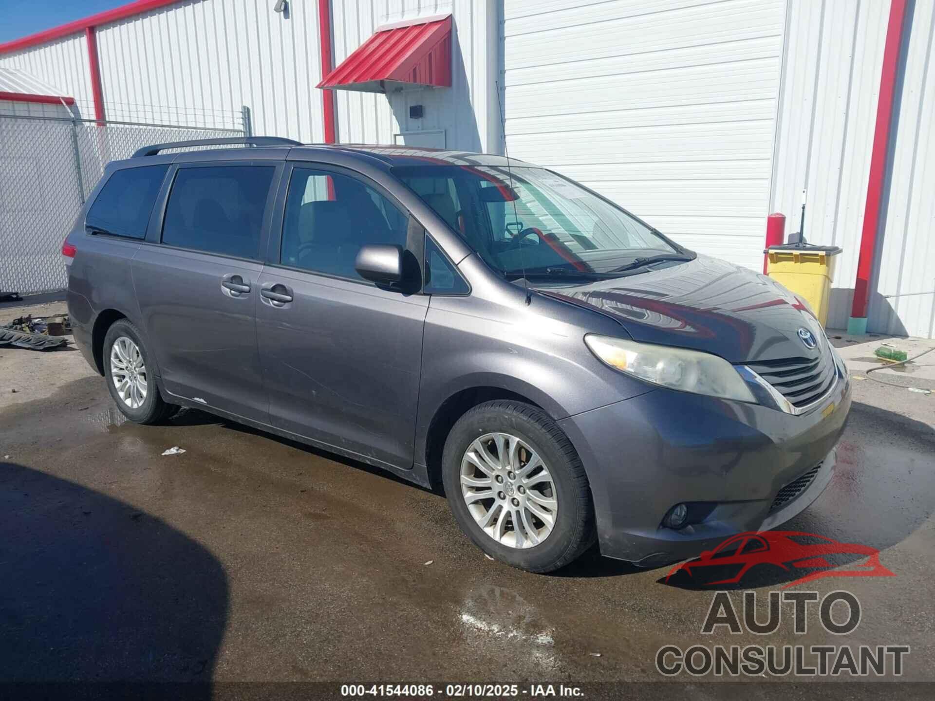 TOYOTA SIENNA 2012 - 5TDYK3DC0CS249502