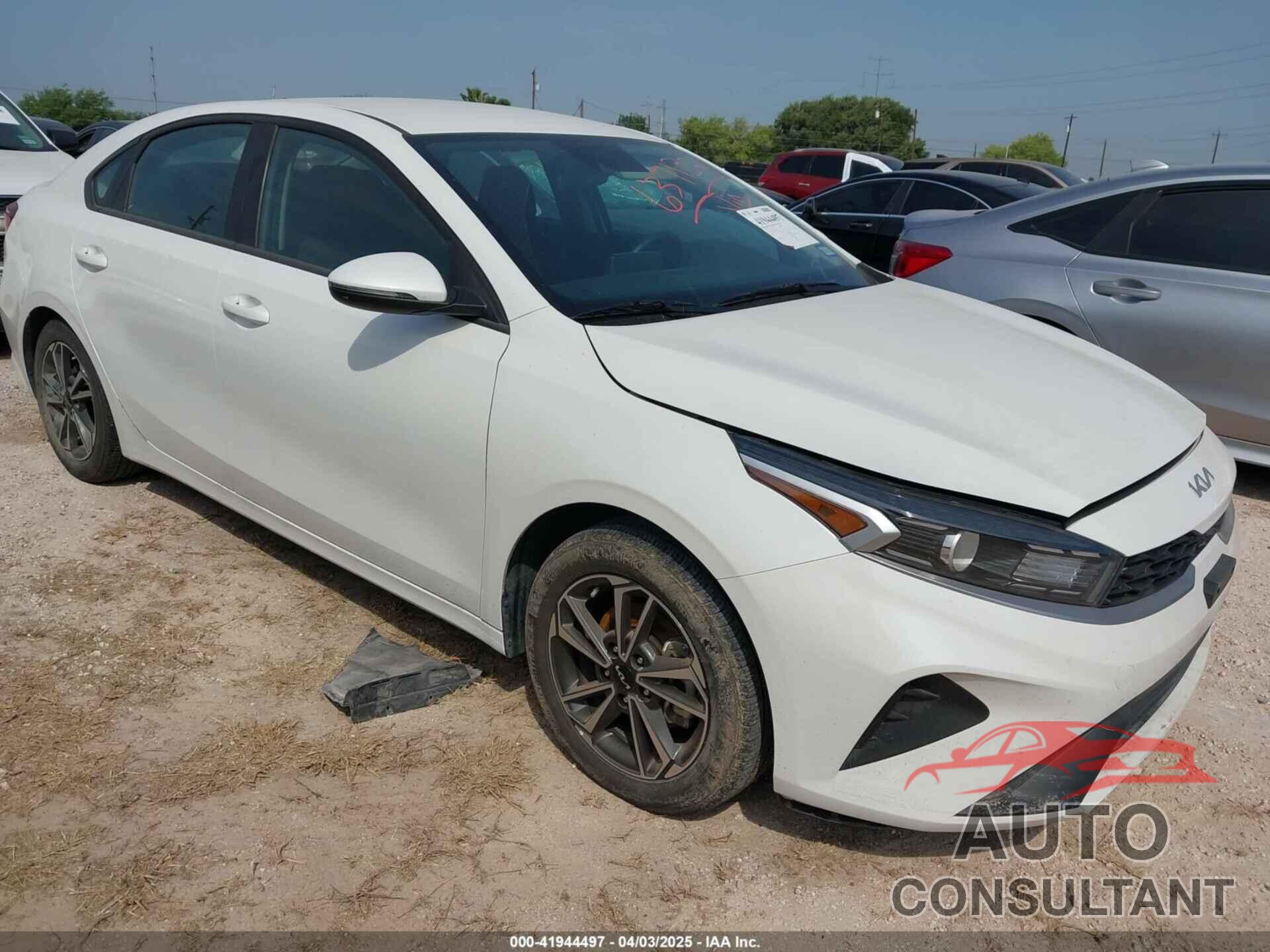 KIA FORTE 2023 - 3KPF24AD2PE637132