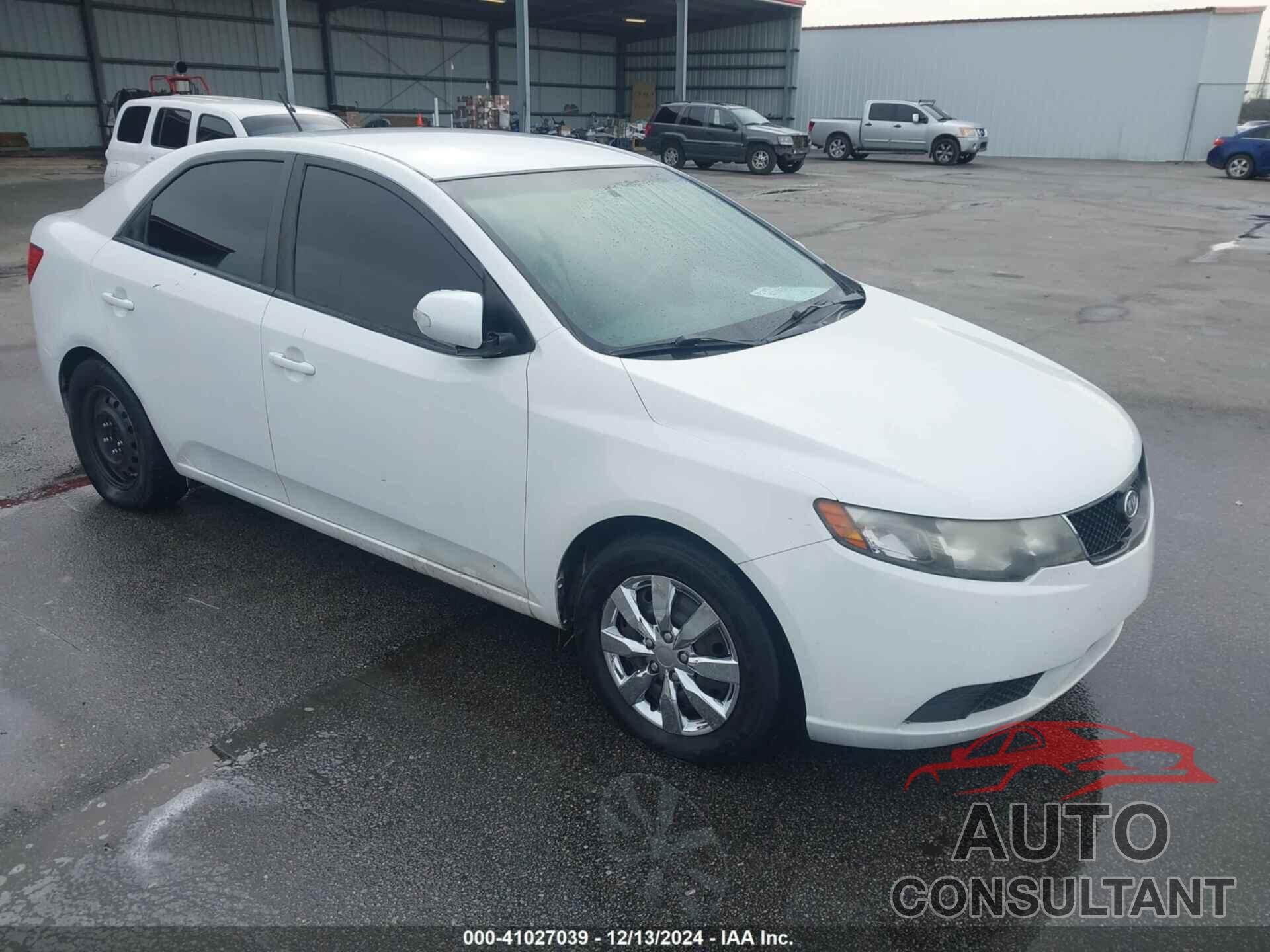 KIA FORTE 2010 - KNAFU4A22A5849473