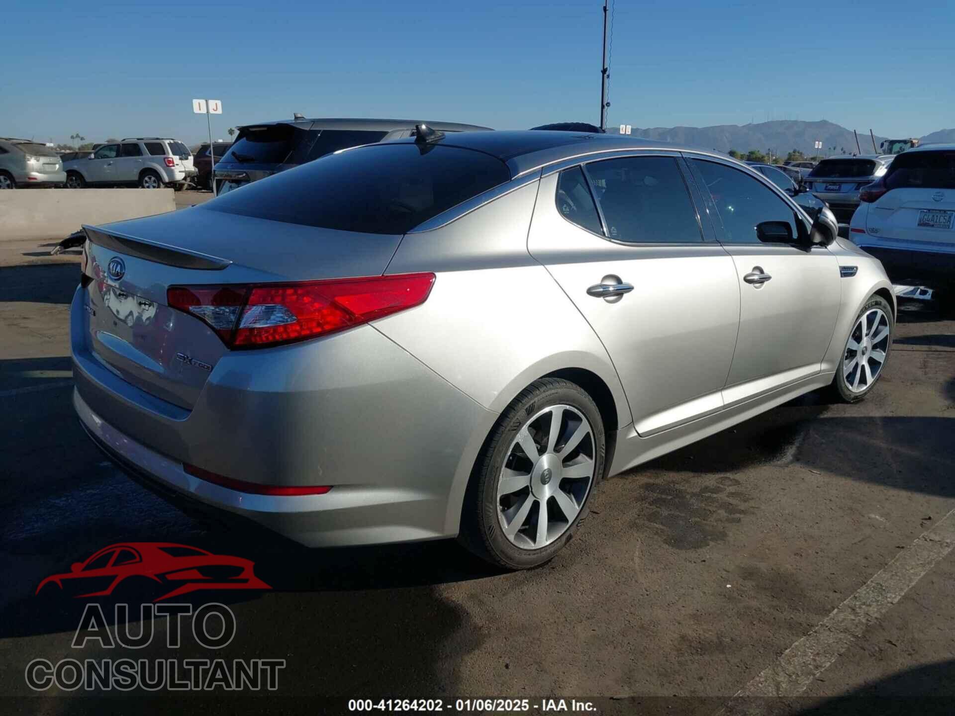 KIA OPTIMA 2012 - 5XXGR4A64CG067458