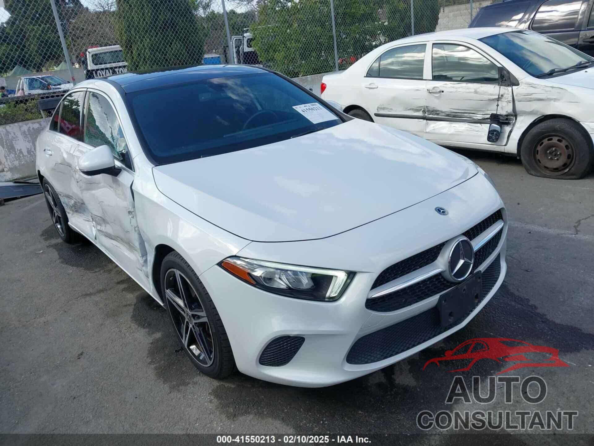 MERCEDES-BENZ A 220 2019 - WDD3G4EB5KW032152