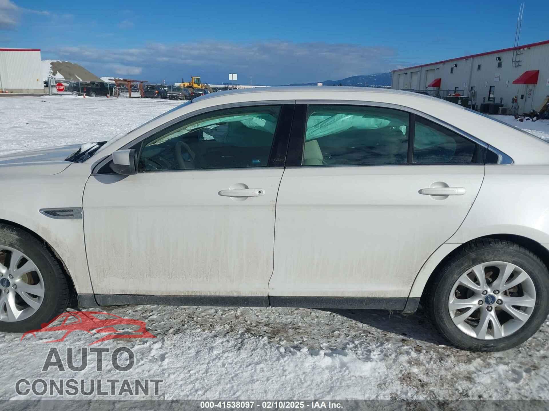 FORD TAURUS 2011 - 1FAHP2EW2BG143071