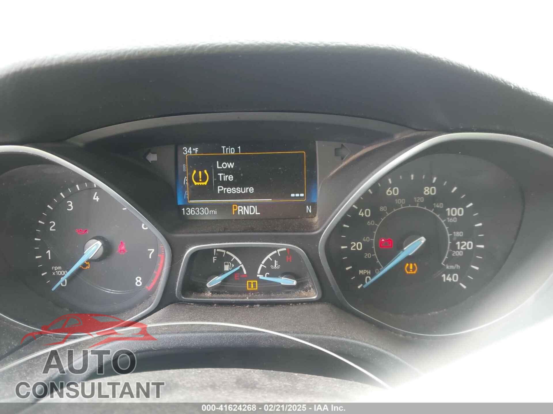 FORD FOCUS 2016 - 1FADP3F21GL235559