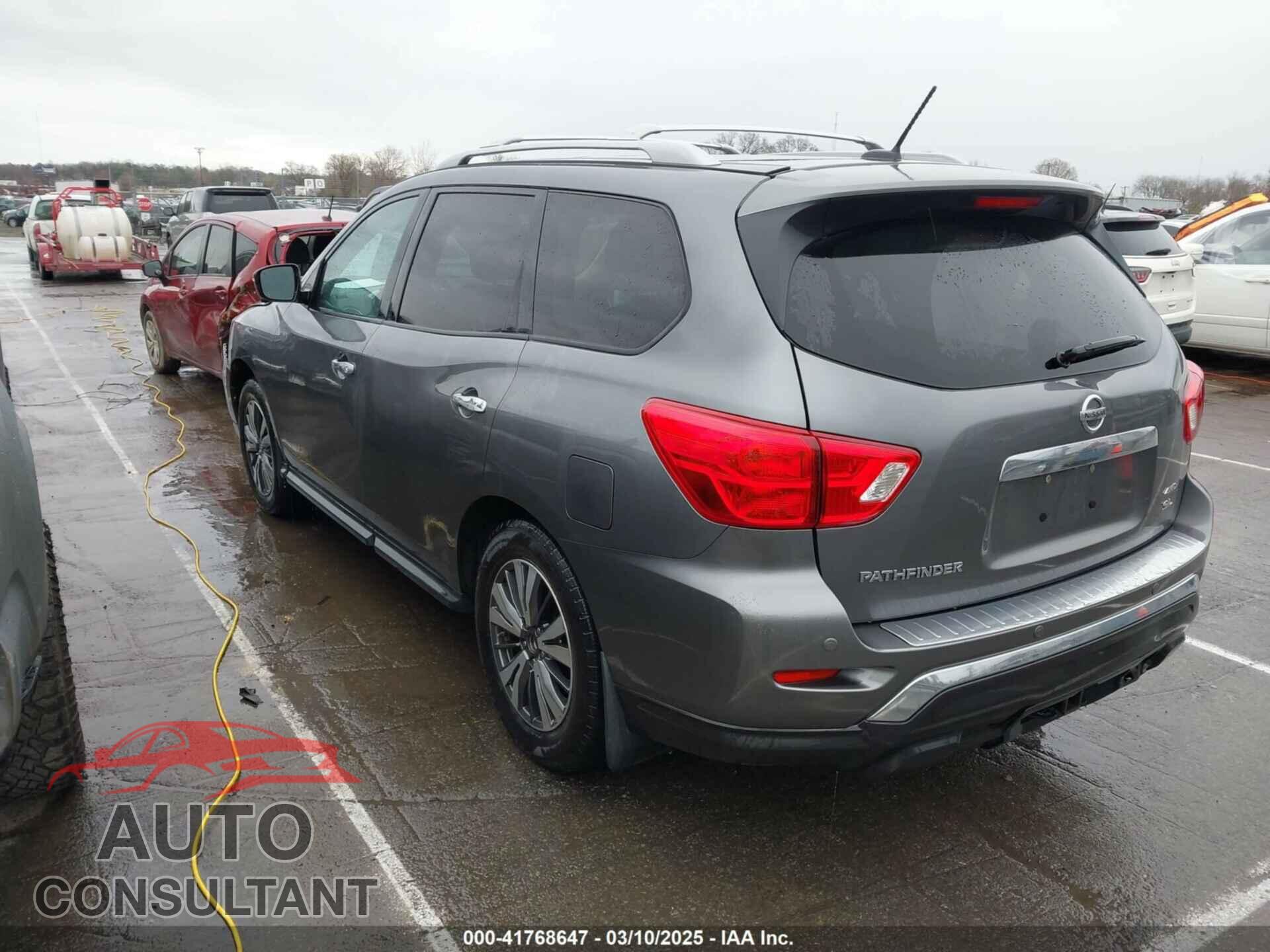 NISSAN PATHFINDER 2017 - 5N1DR2MM9HC606595