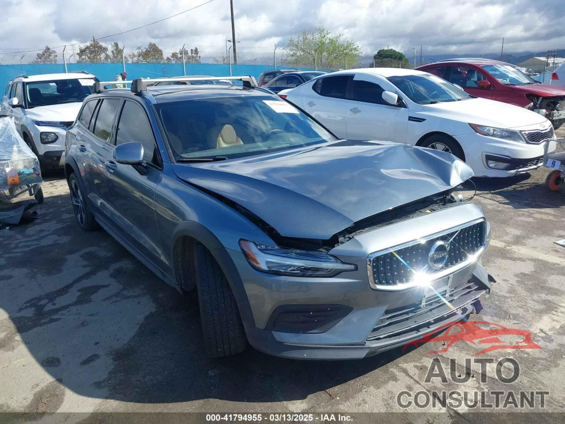 VOLVO V60 CROSS COUNTRY 2020 - YV4102WK6L1038403
