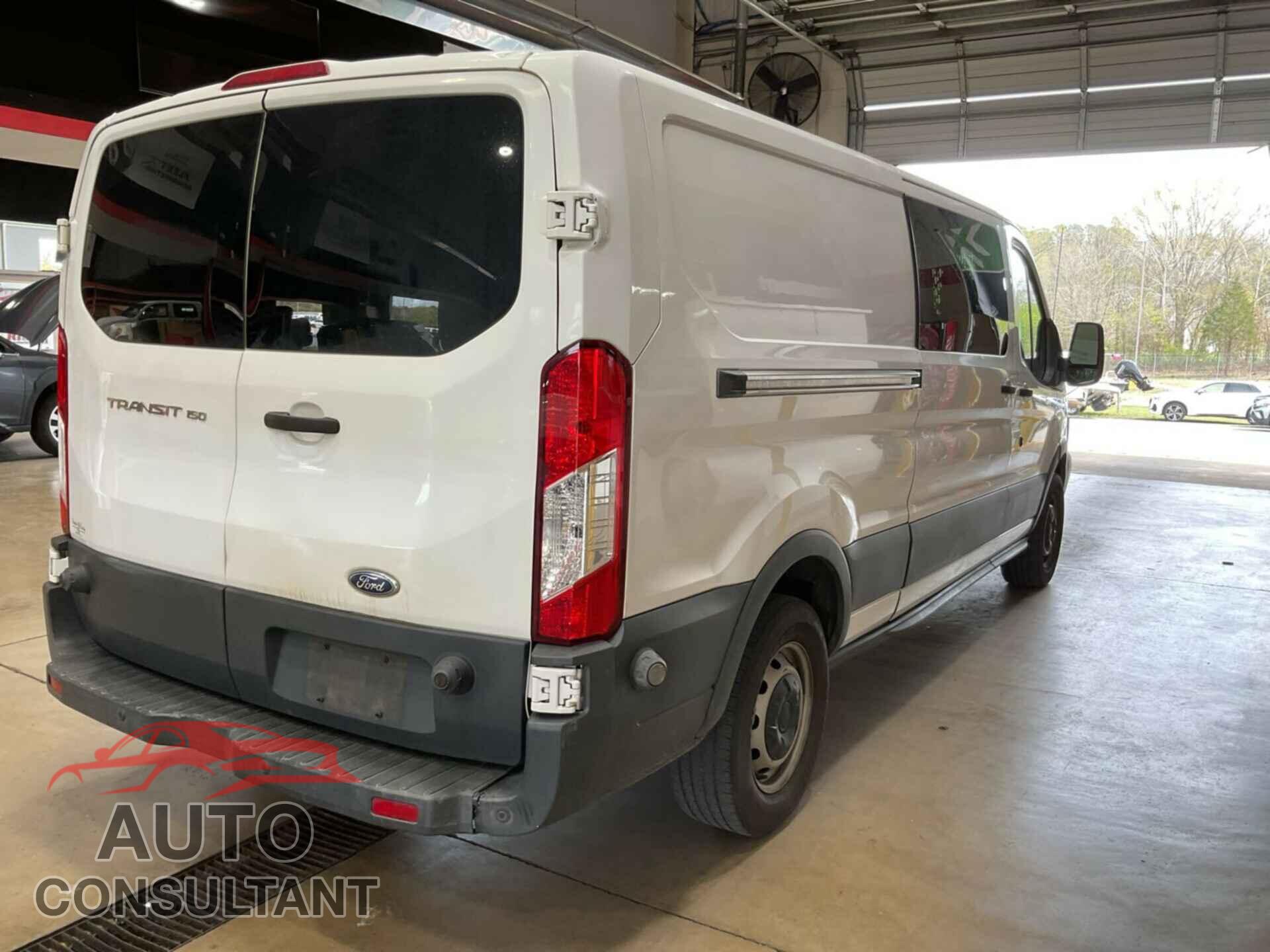 FORD TRANSIT-150 2015 - 1FTNE2YM2FKA84622