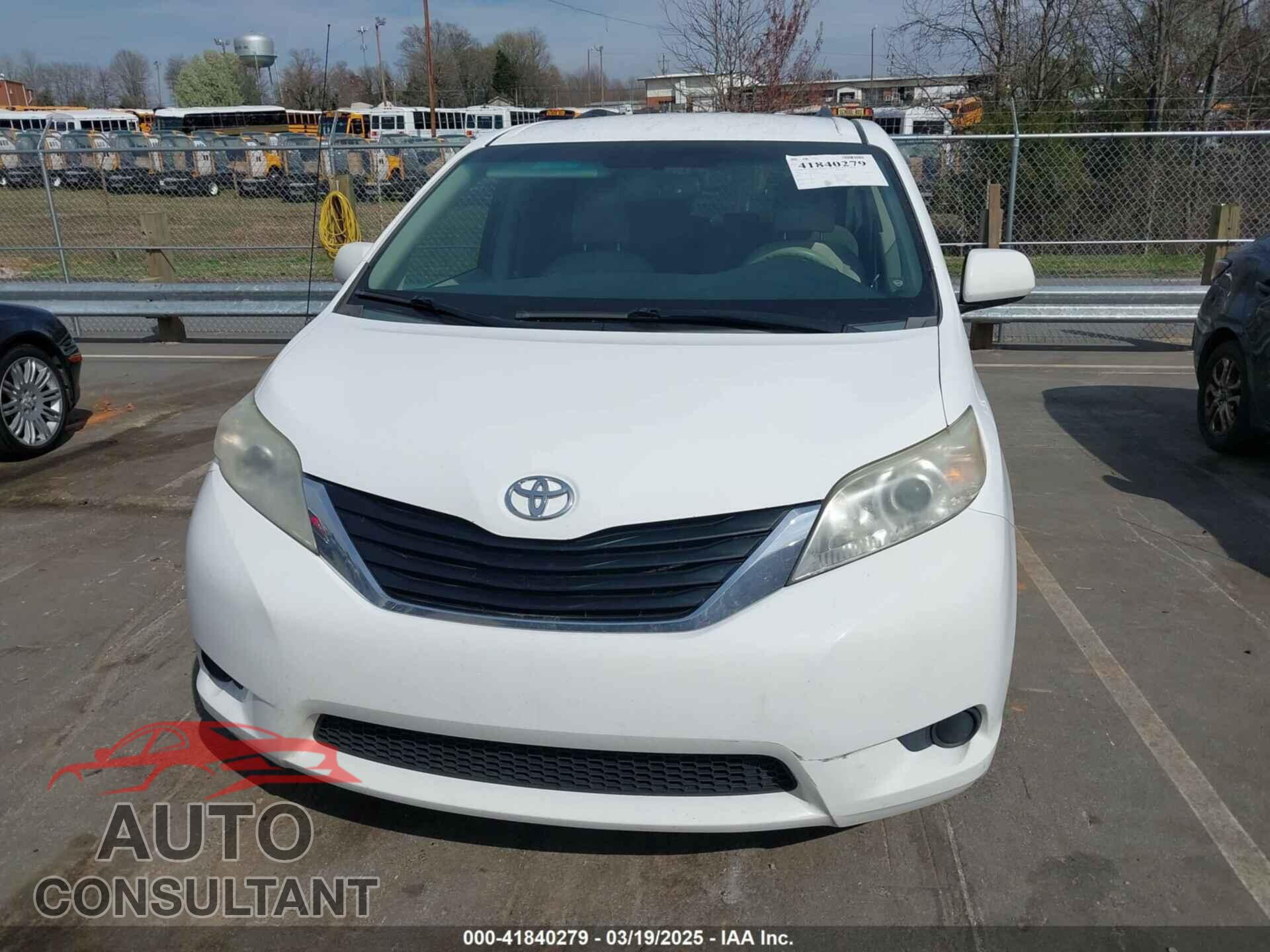 TOYOTA SIENNA 2011 - 5TDKK3DCXBS175008