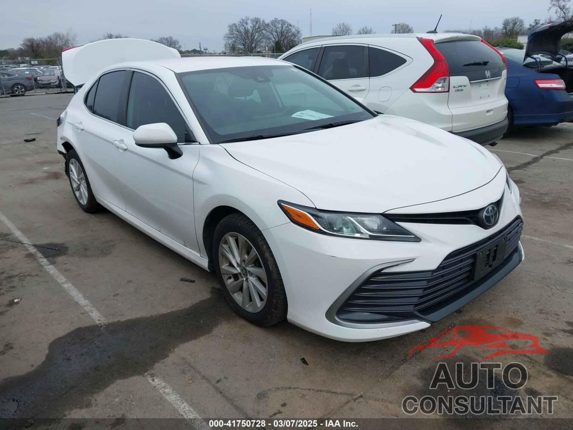 TOYOTA CAMRY 2021 - 4T1C11AK3MU457038