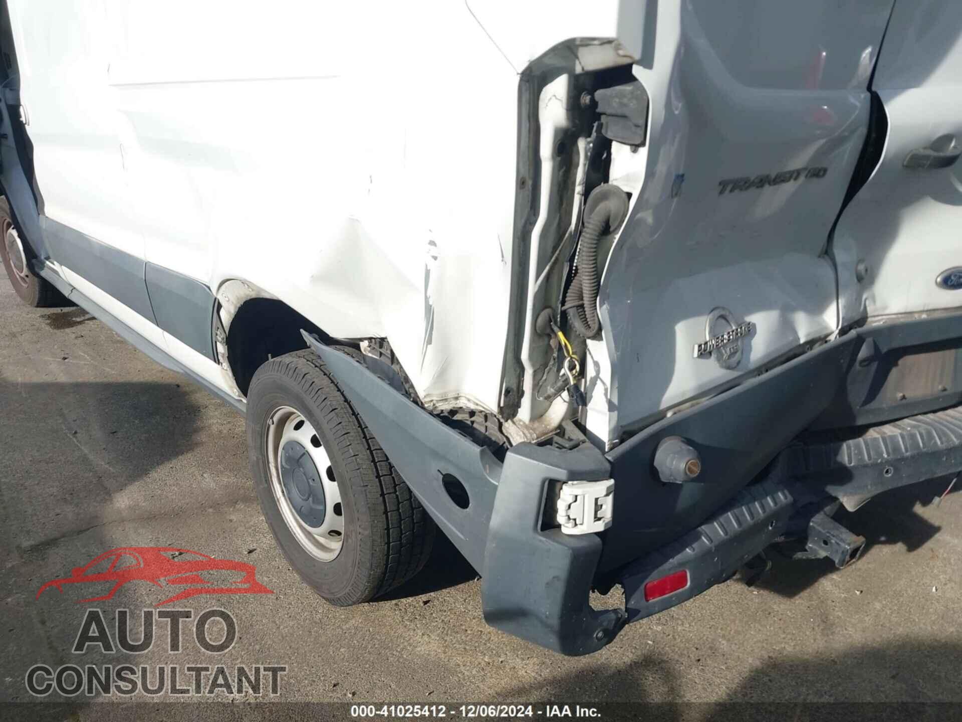 FORD TRANSIT-150 2015 - 1FTNE2CV0FKA73117
