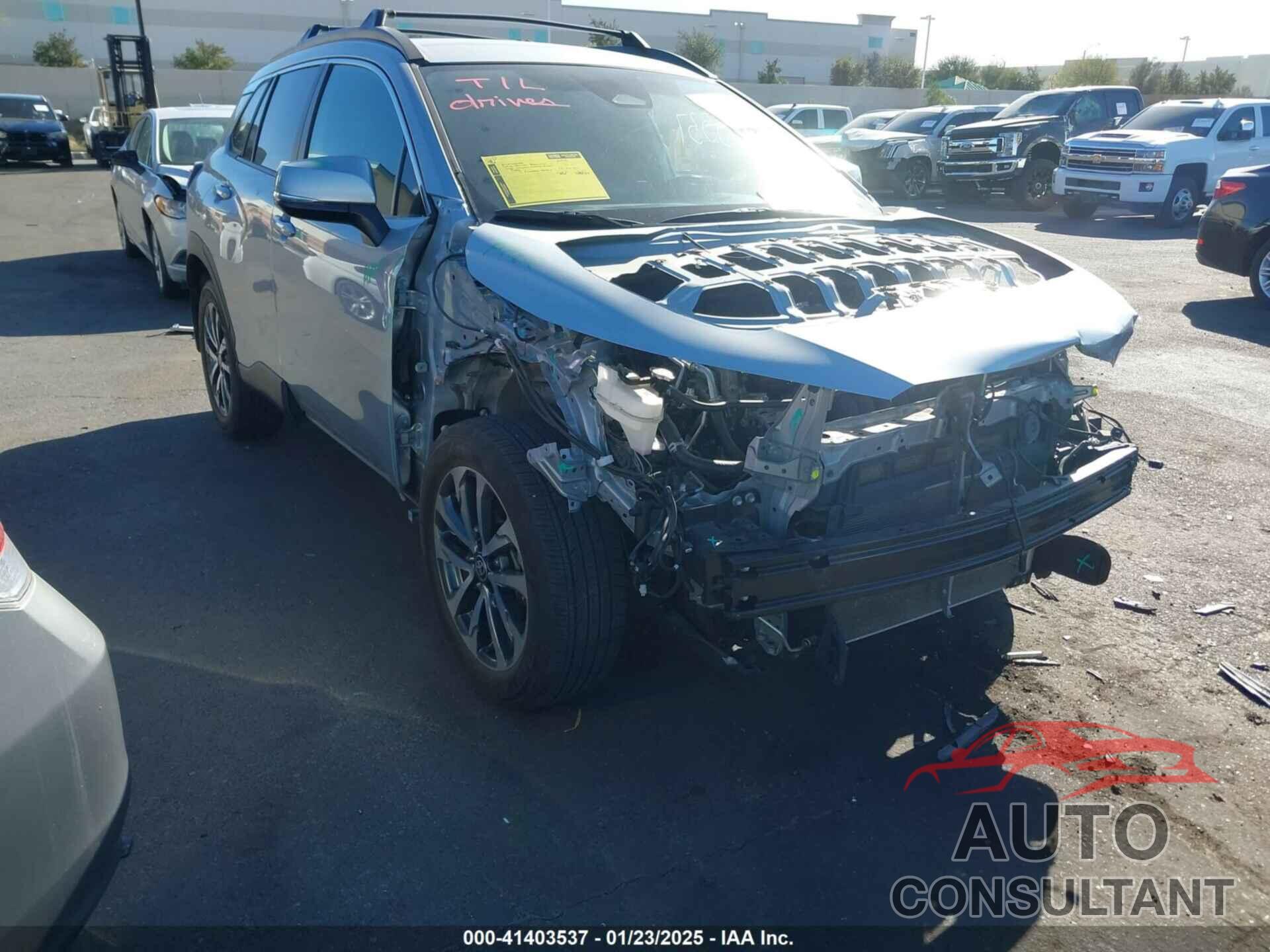 TOYOTA COROLLA CROSS 2023 - 7MUEAABG2PV050267