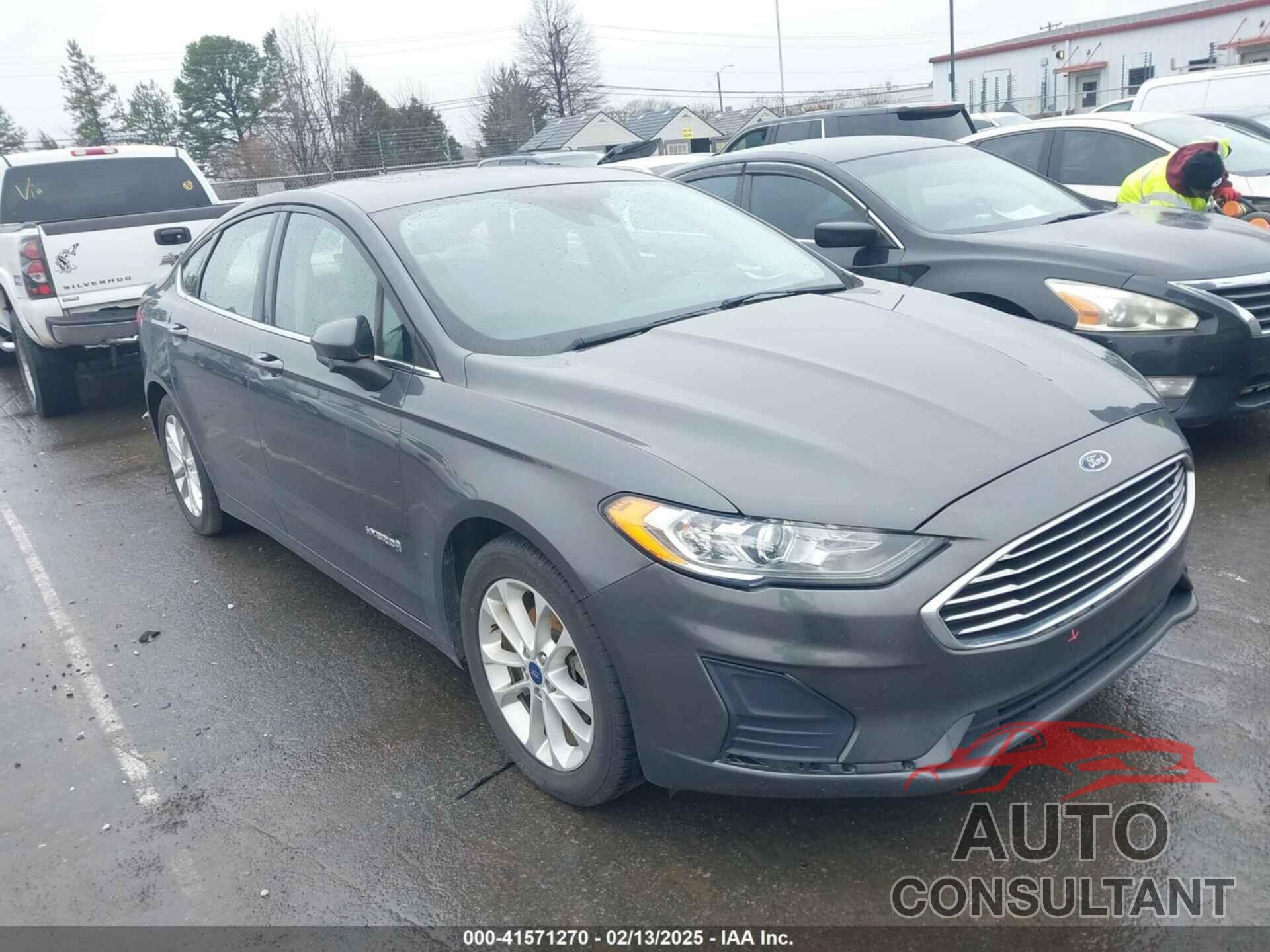 FORD FUSION HYBRID 2019 - 3FA6P0LU4KR119909