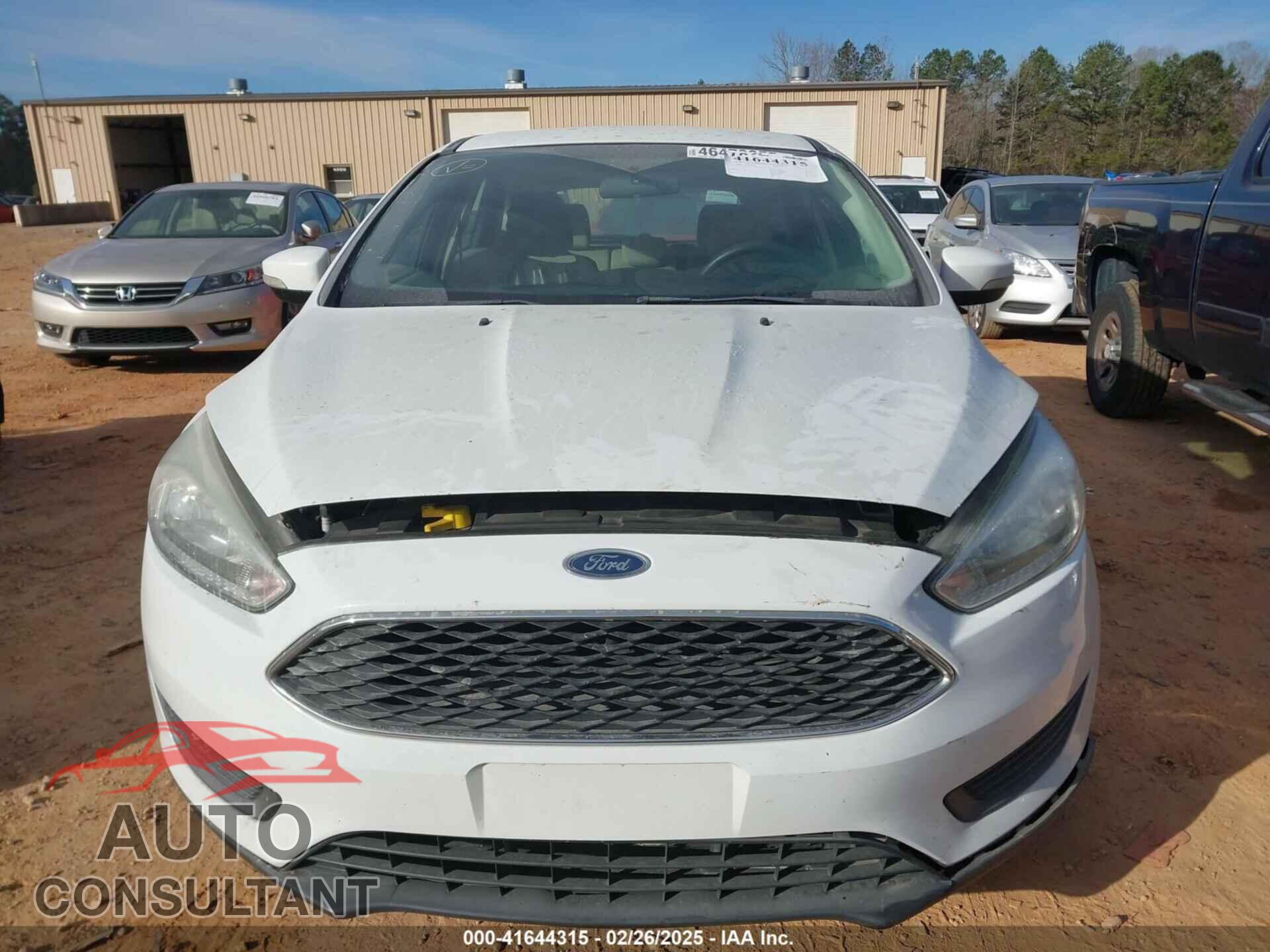 FORD FOCUS 2017 - 1FADP3K21HL259559