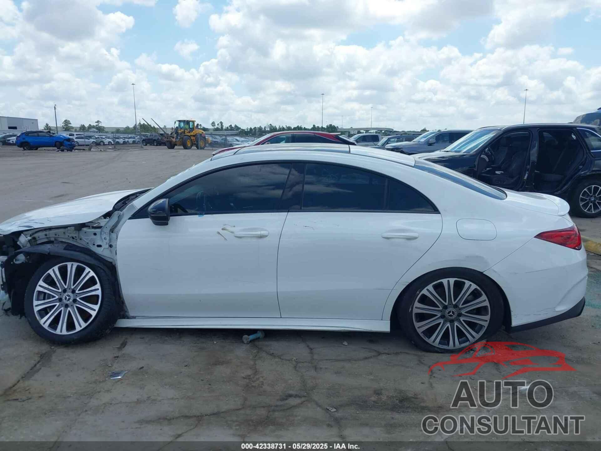 MERCEDES-BENZ CLA 250 2020 - W1K5J4GB4LN102187