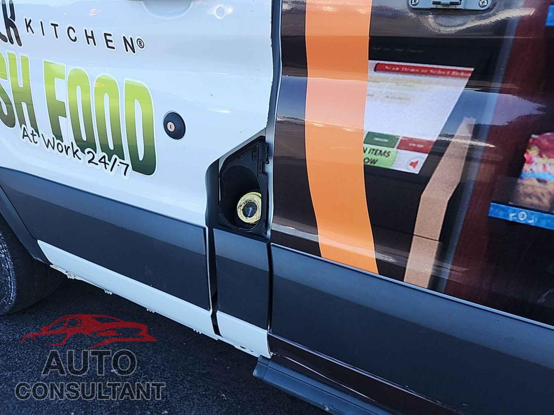 FORD TRANSIT 2015 - 1FTNE2YM5FKA93671