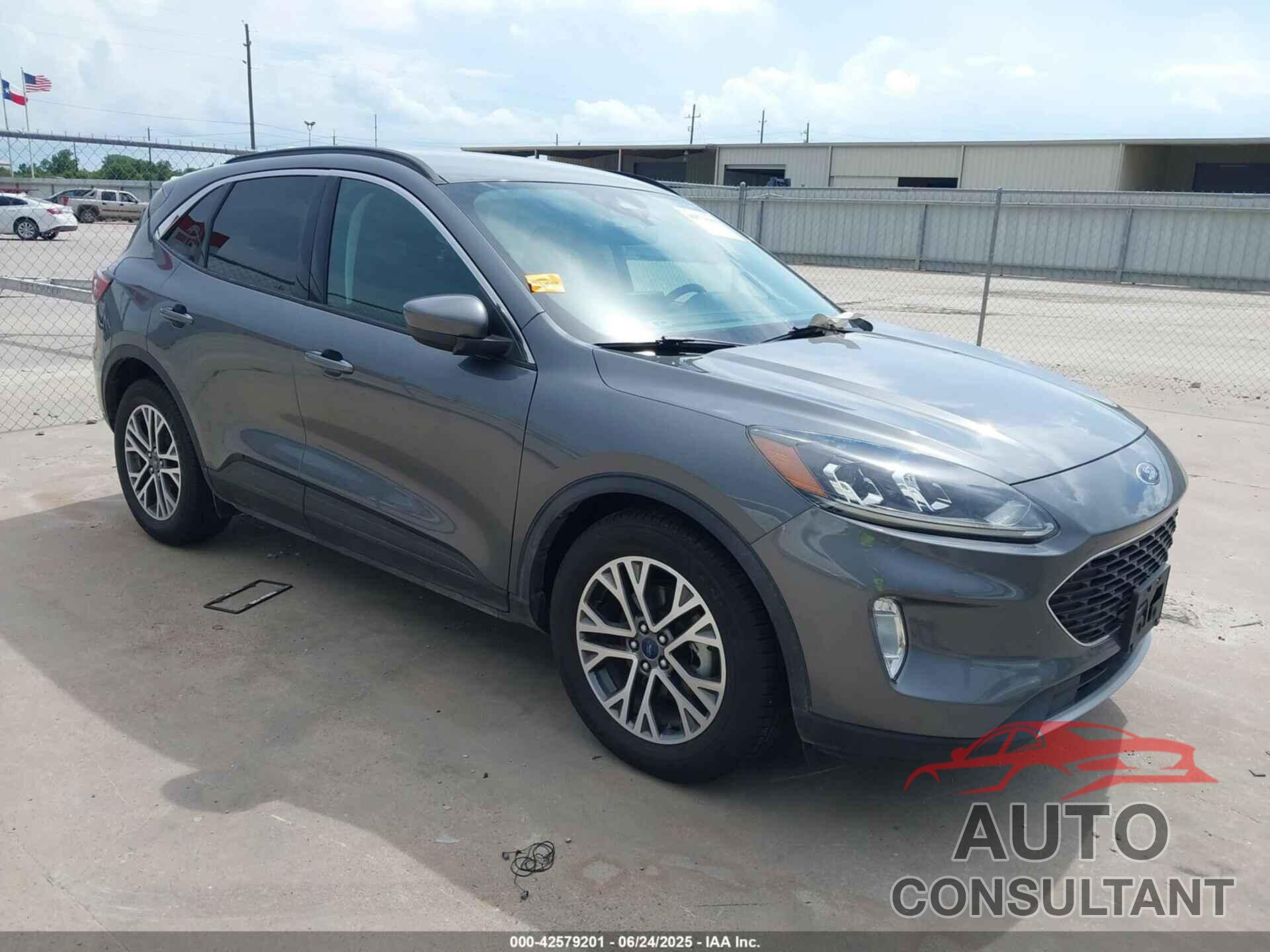 FORD ESCAPE 2021 - 1FMCU0H64MUA94212
