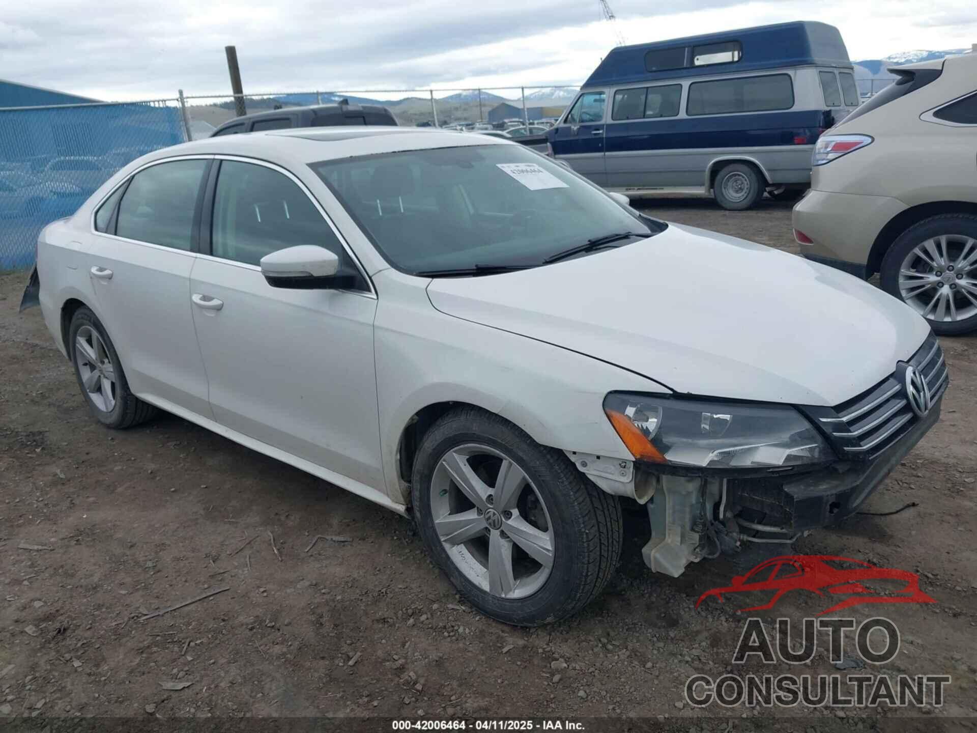 VOLKSWAGEN PASSAT 2013 - 1VWBP7A34DC150667