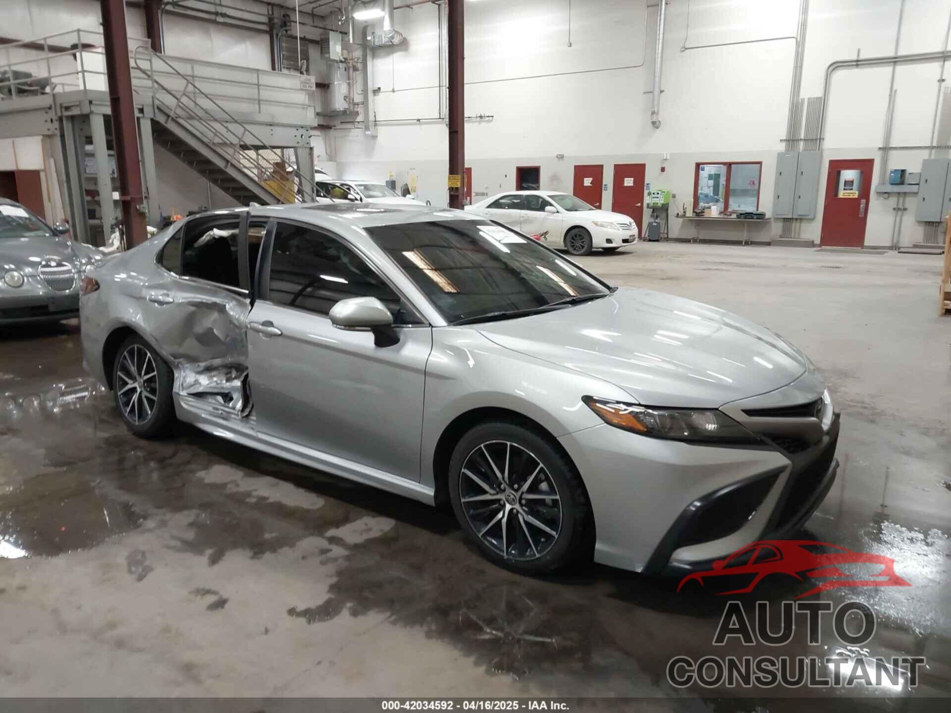 TOYOTA CAMRY 2023 - 4T1G11BK5PU088946