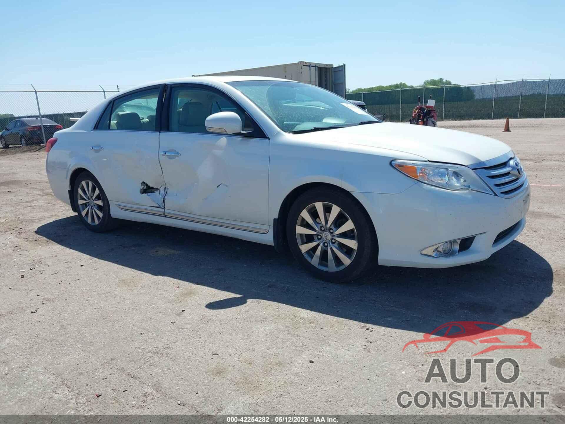 TOYOTA AVALON 2011 - 4T1BK3DB1BU371952