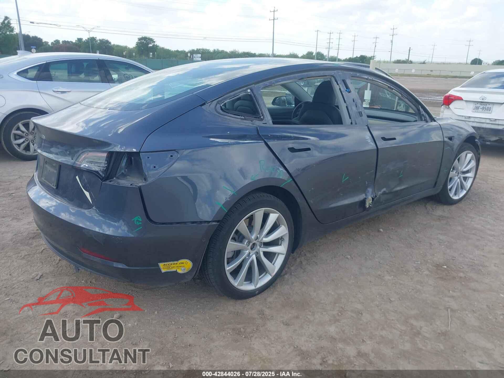 TESLA MODEL 3 2020 - 5YJ3E1EA0LF745777