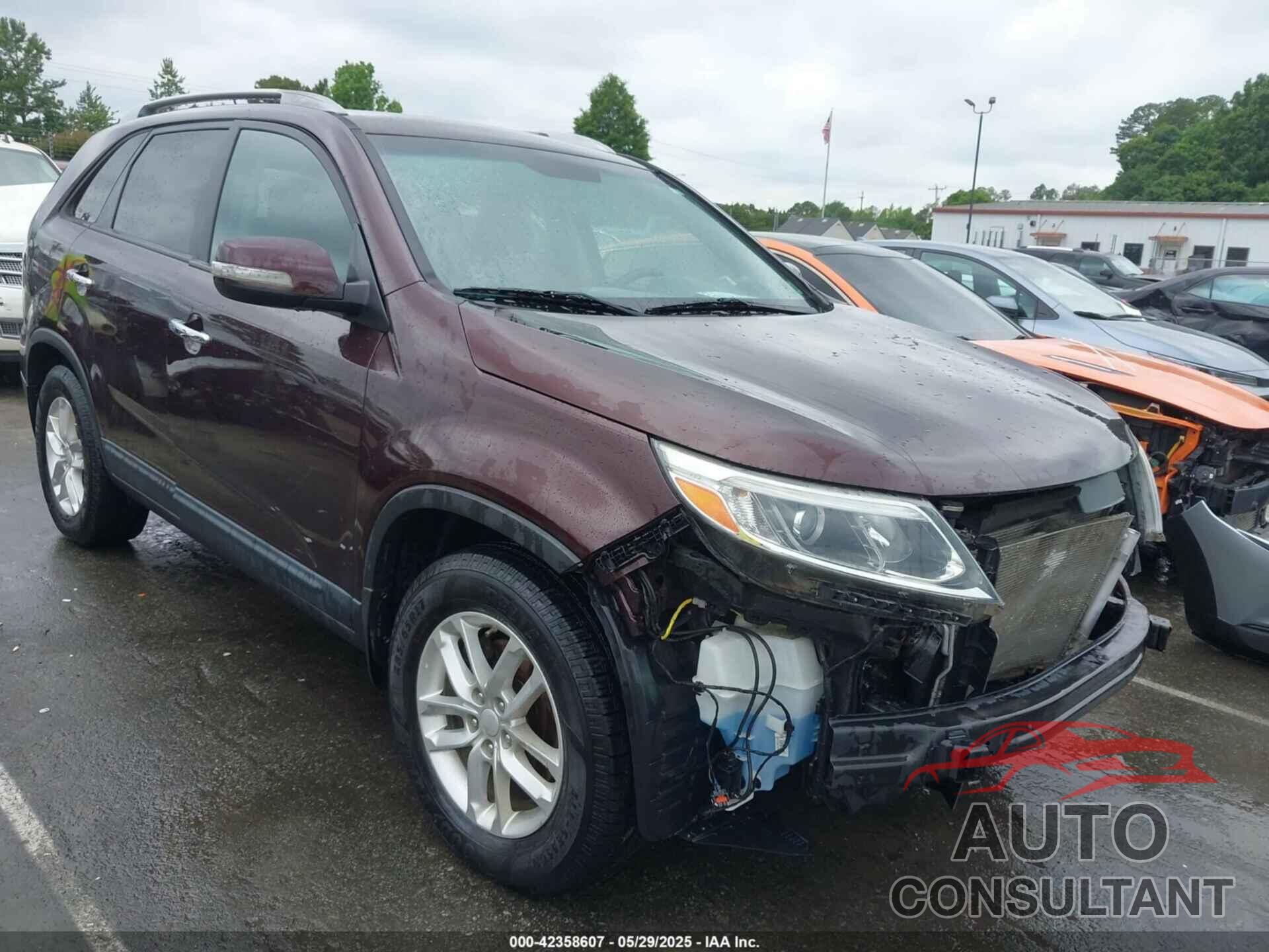 KIA SORENTO 2015 - 5XYKT3A68FG638262