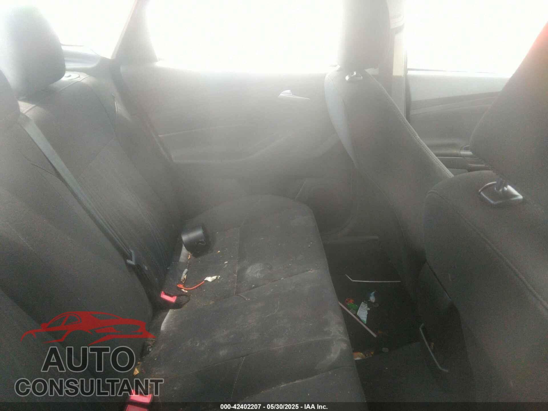 FORD FOCUS 2015 - 1FADP3F2XFL345234