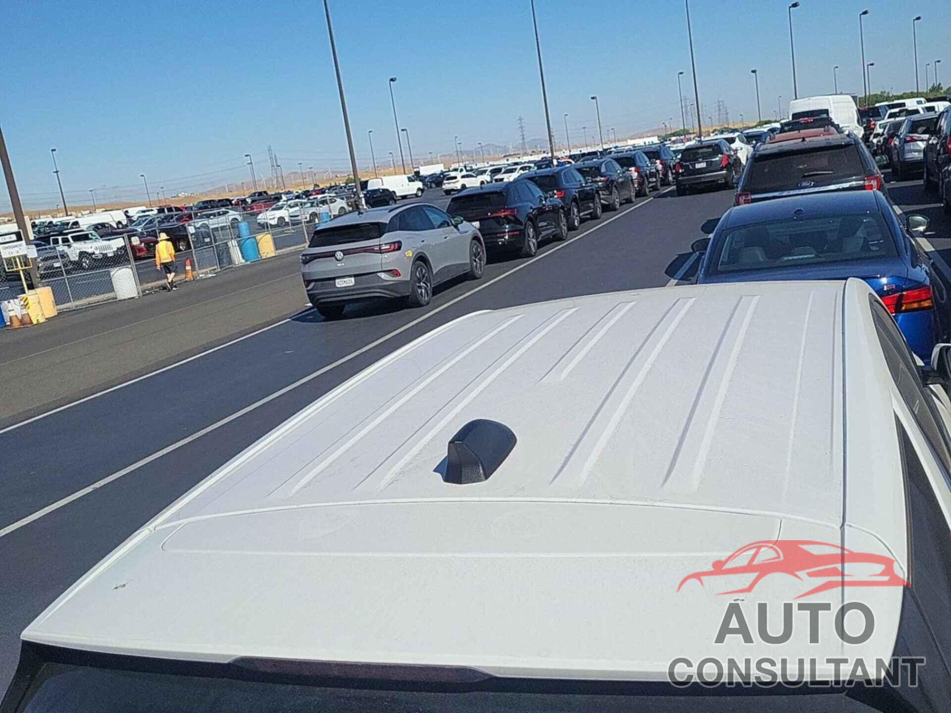 CHEVROLET EQUINOX 2023 - 3GNAXJEG1PL106845