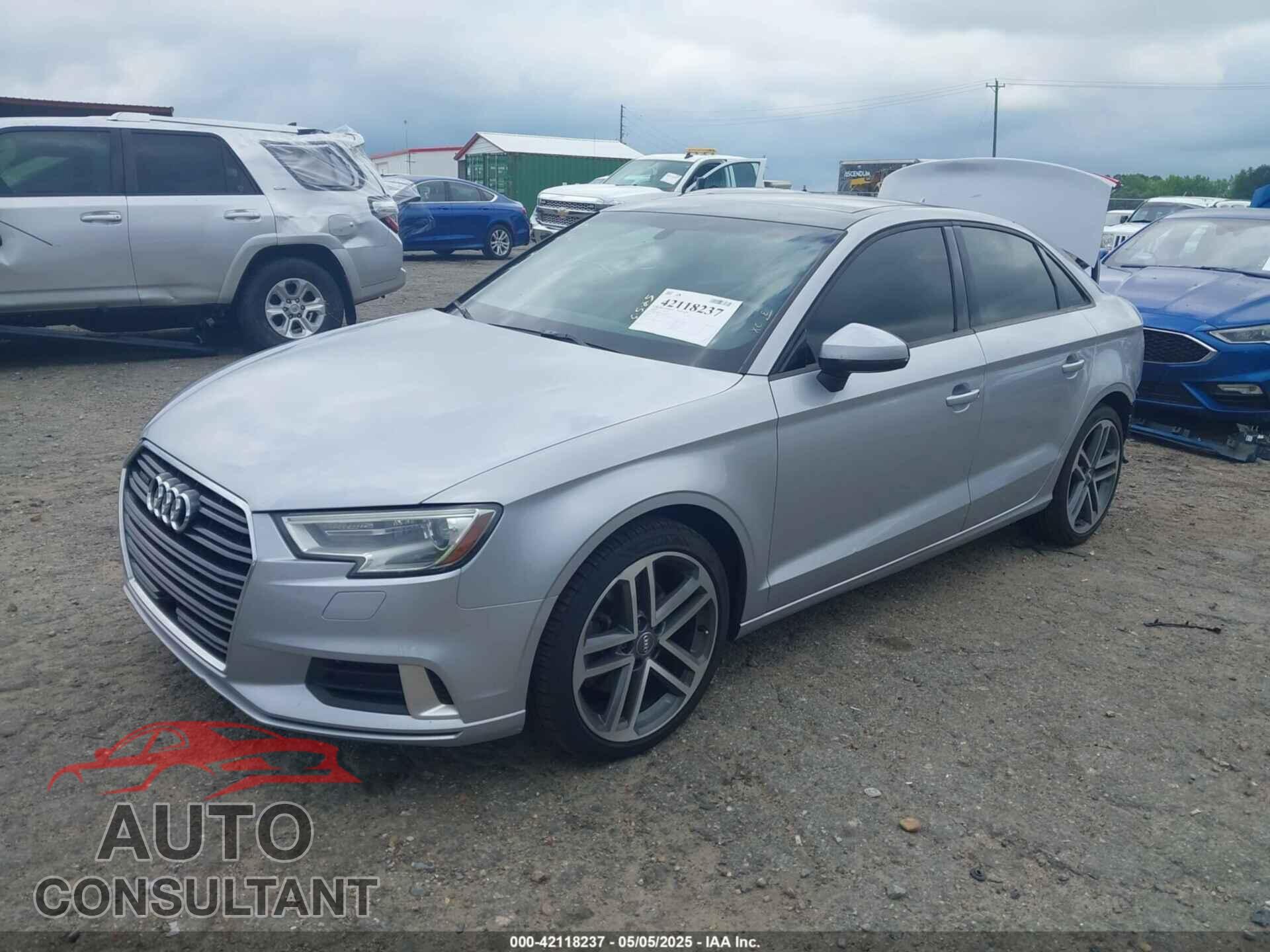 AUDI A3 2017 - WAUB8GFF2H1009940