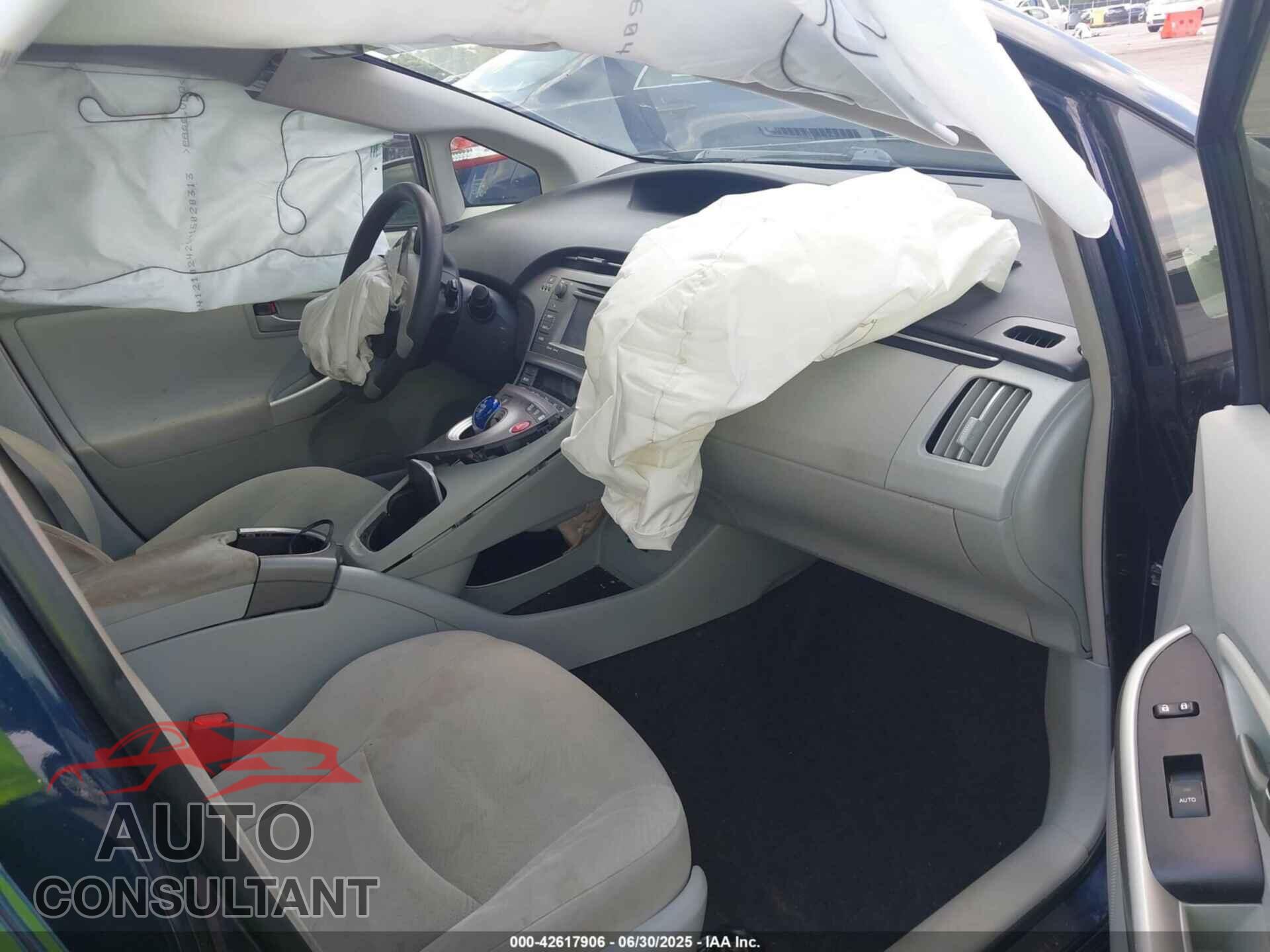 TOYOTA PRIUS 2015 - JTDKN3DU1F0461869