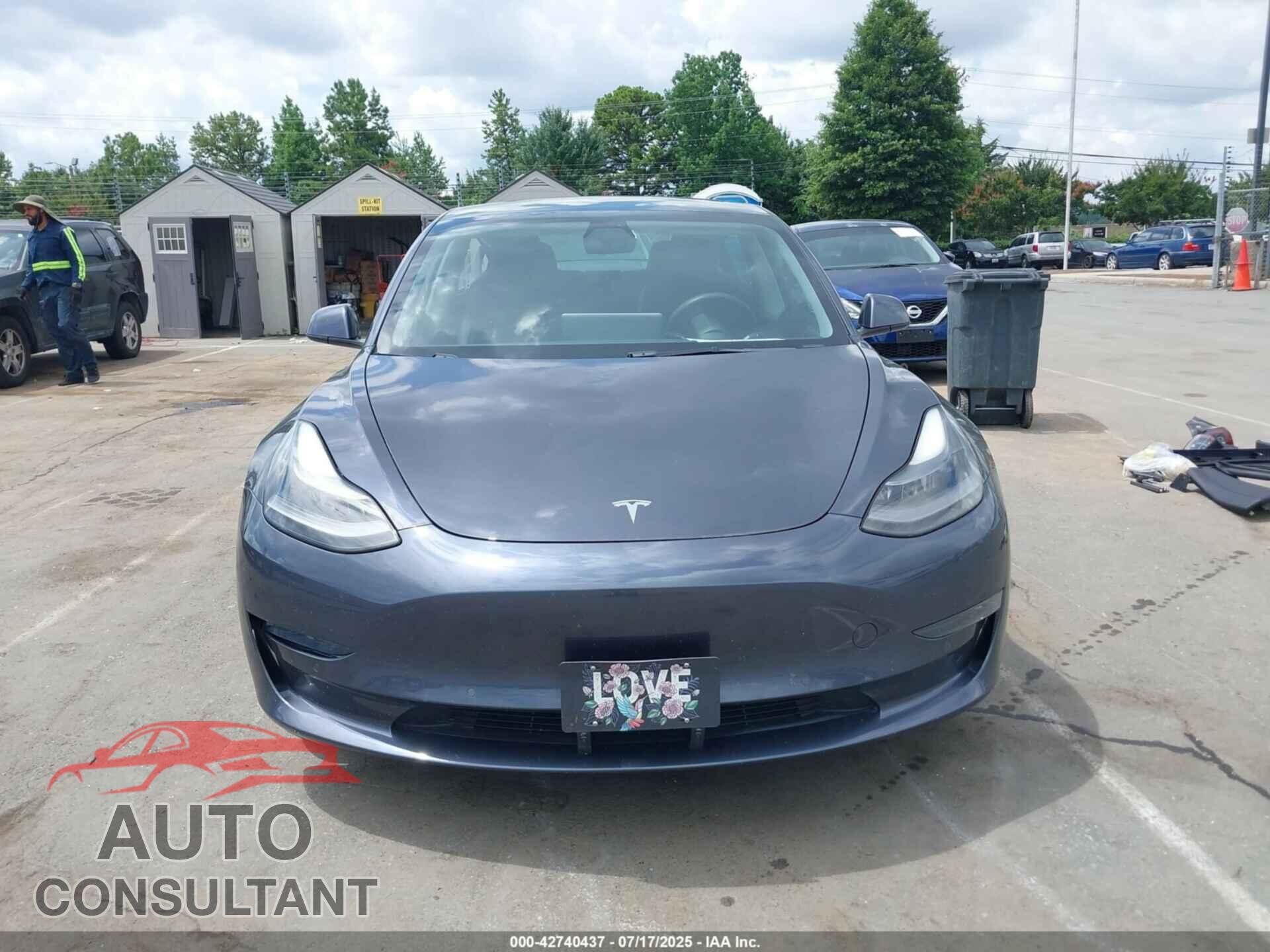 TESLA MODEL 3 2022 - 5YJ3E1EB4NF113151