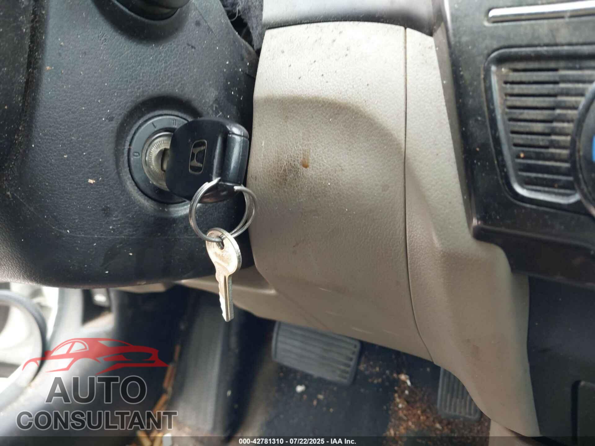 HONDA CIVIC 2013 - 2HGFB2F81DH556611