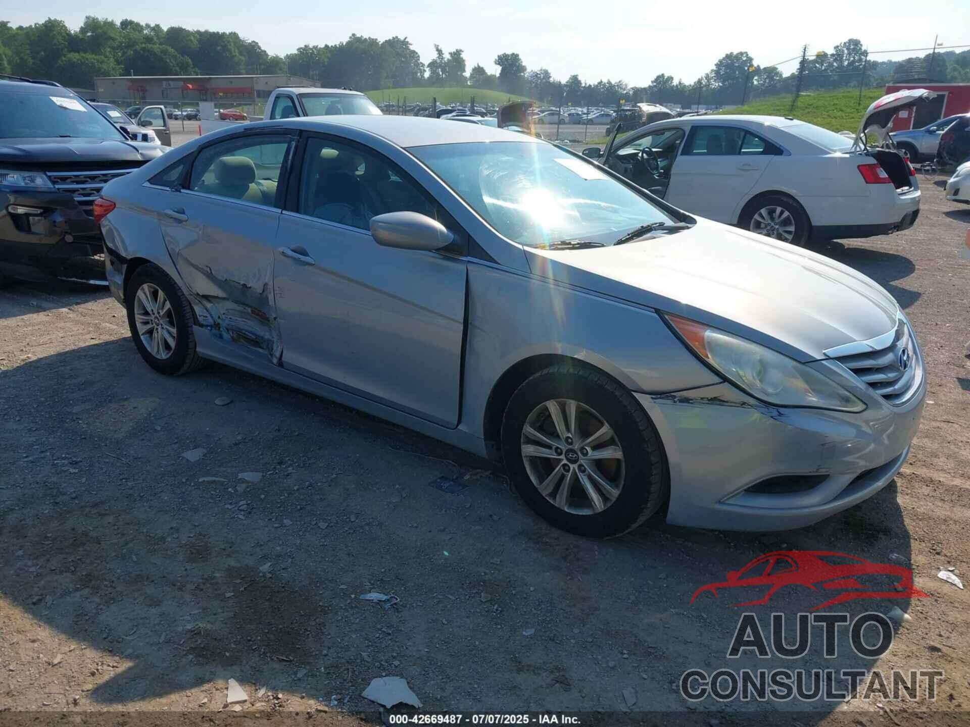 HYUNDAI SONATA 2011 - 5NPEB4AC3BH138377