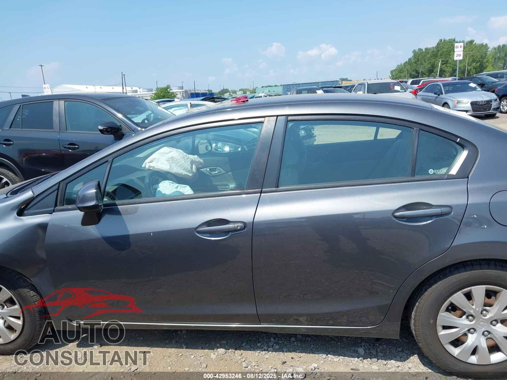 HONDA CIVIC 2012 - 2HGFB2F55CH308205