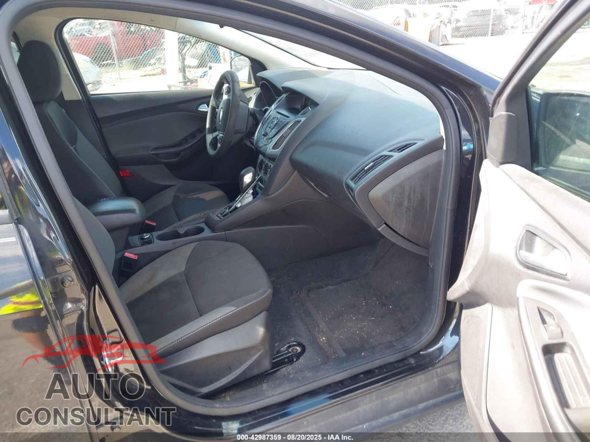 FORD FOCUS 2012 - 1FAHP3K23CL466948