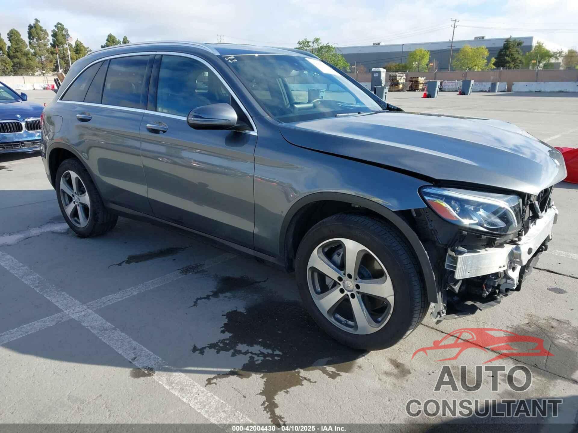 MERCEDES-BENZ GLC 300 2017 - WDC0G4JB0HF143195