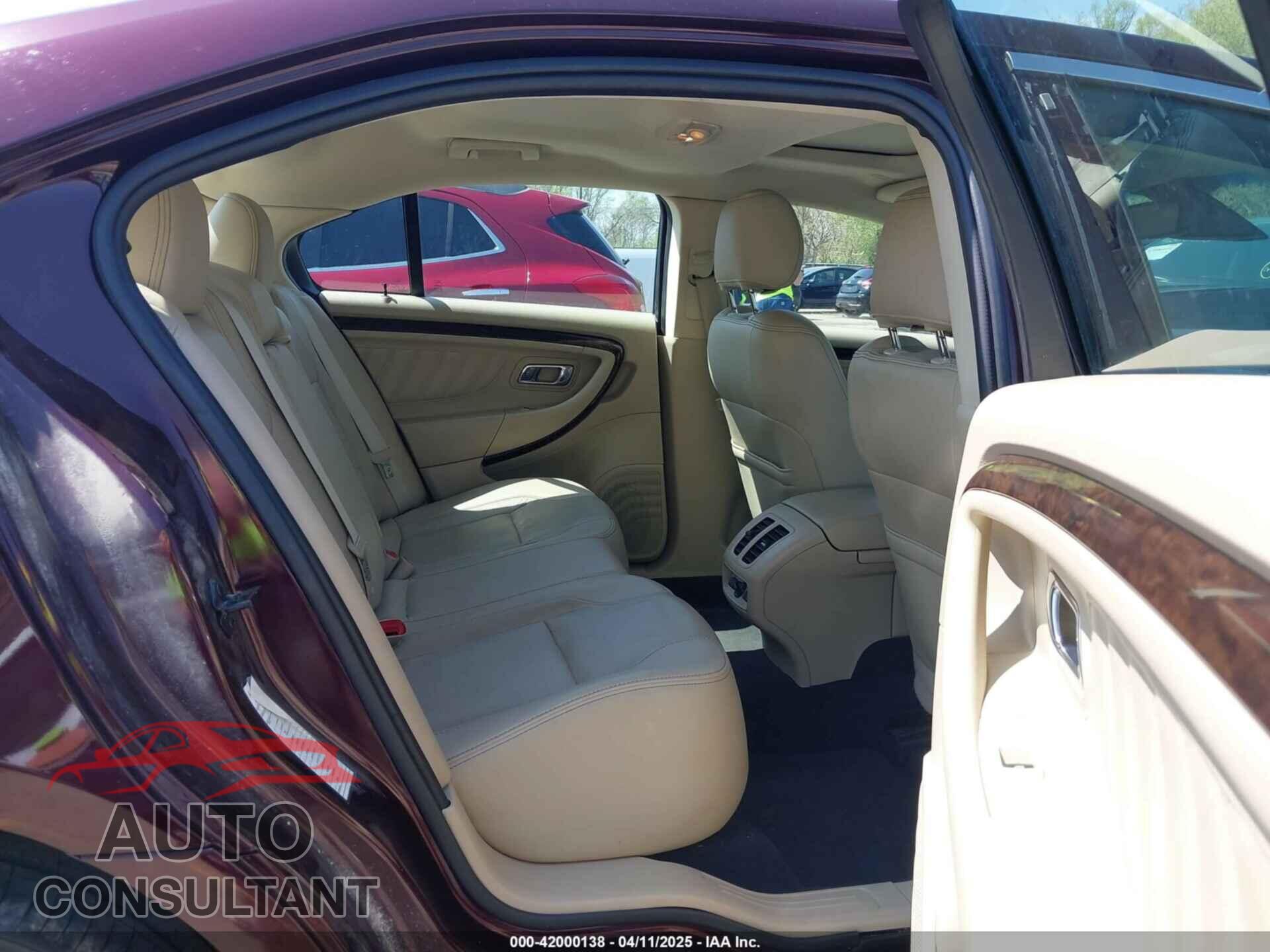 FORD TAURUS 2019 - 1FAHP2F87KG118683